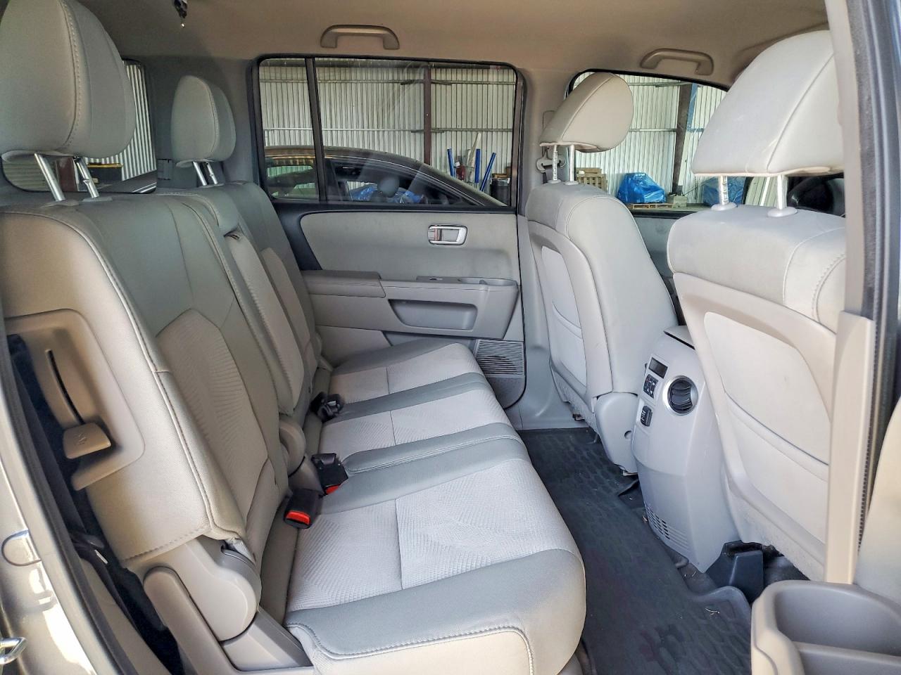 2013 Honda Pilot Lx Серый vin: 5FNYF4H22DB025486
