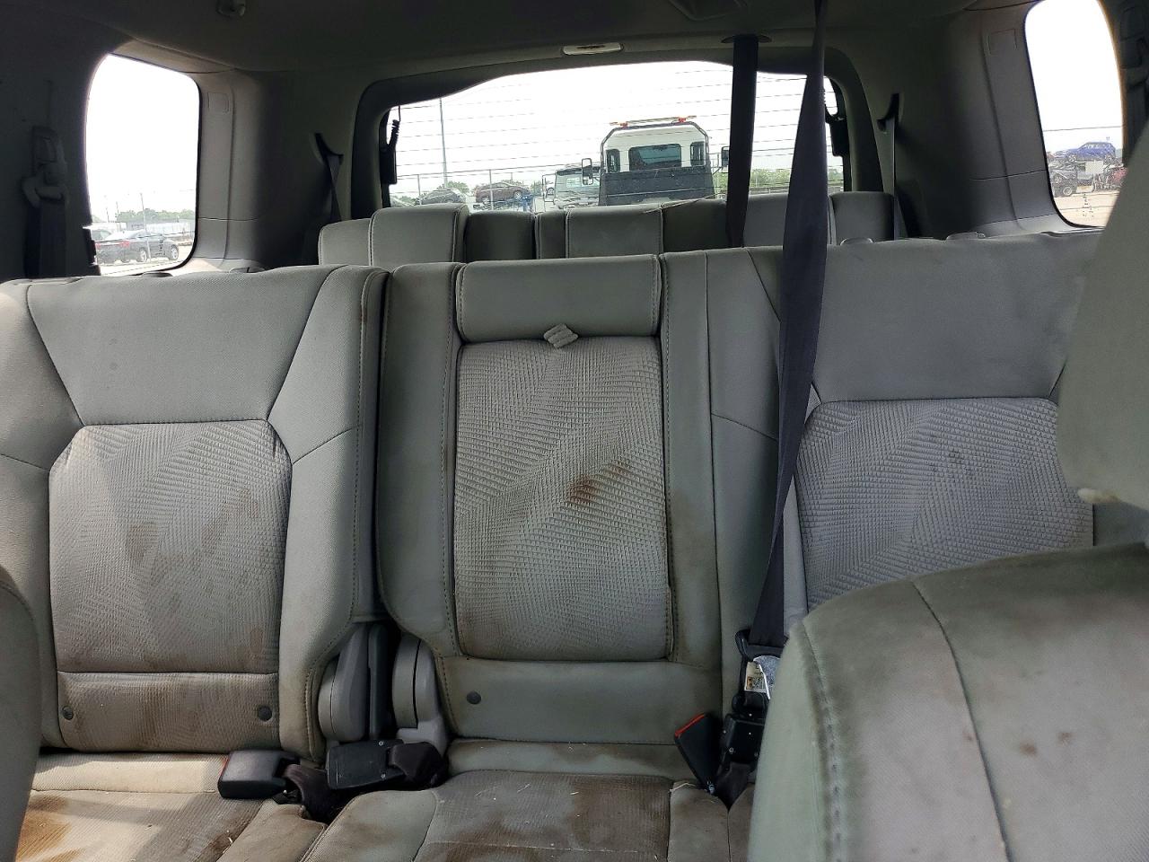 2013 Honda Pilot Lx Gray vin: 5FNYF4H22DB029778