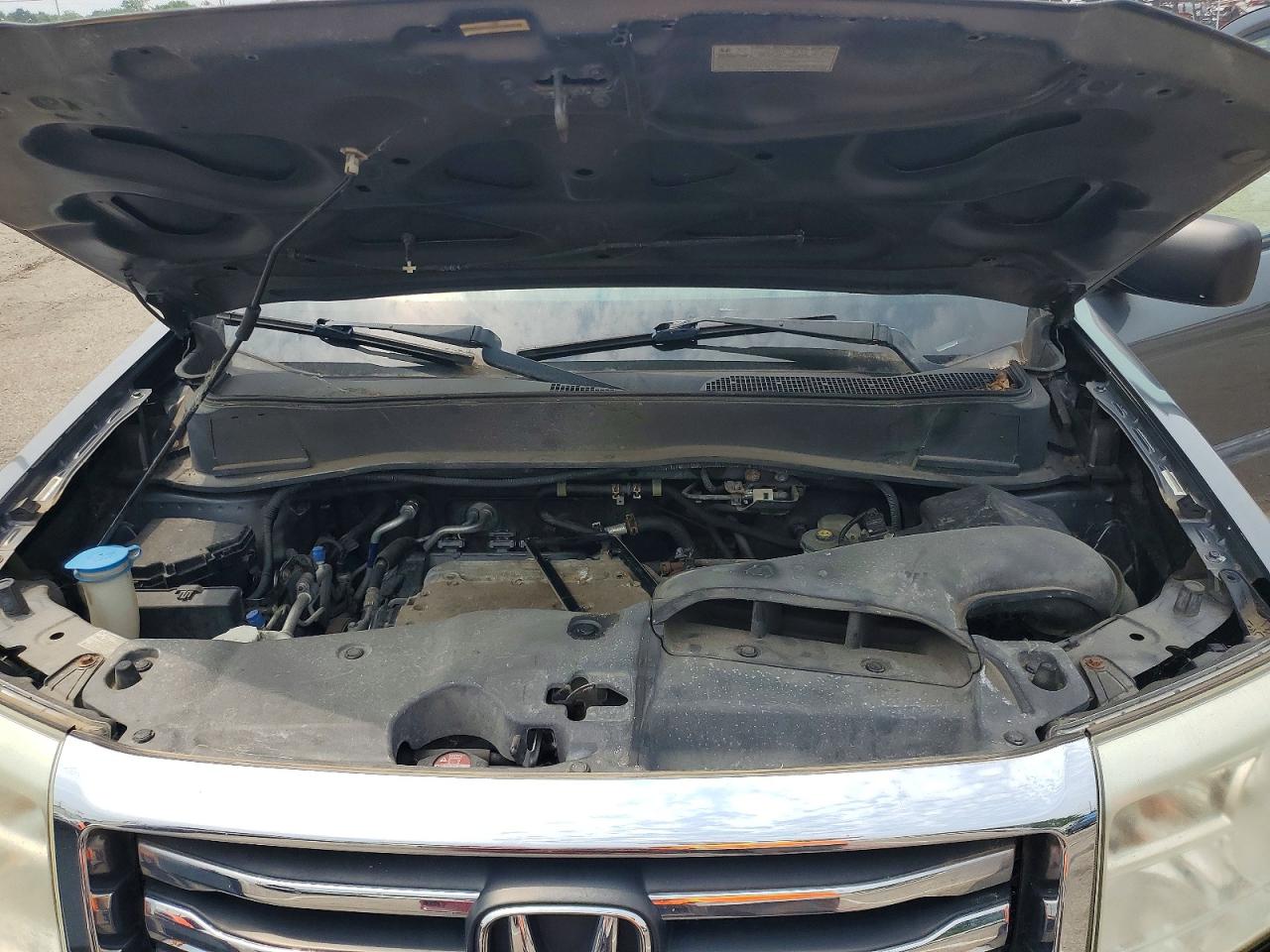 2013 Honda Pilot Lx Gray vin: 5FNYF4H22DB029778