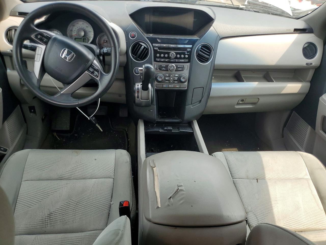 2013 Honda Pilot Lx Gray vin: 5FNYF4H22DB029778