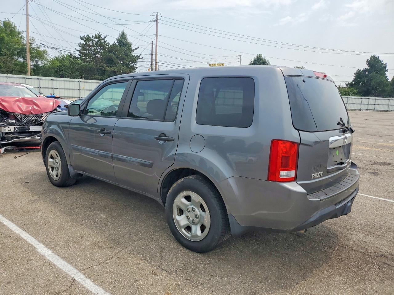 2013 Honda Pilot Lx Gray vin: 5FNYF4H22DB029778