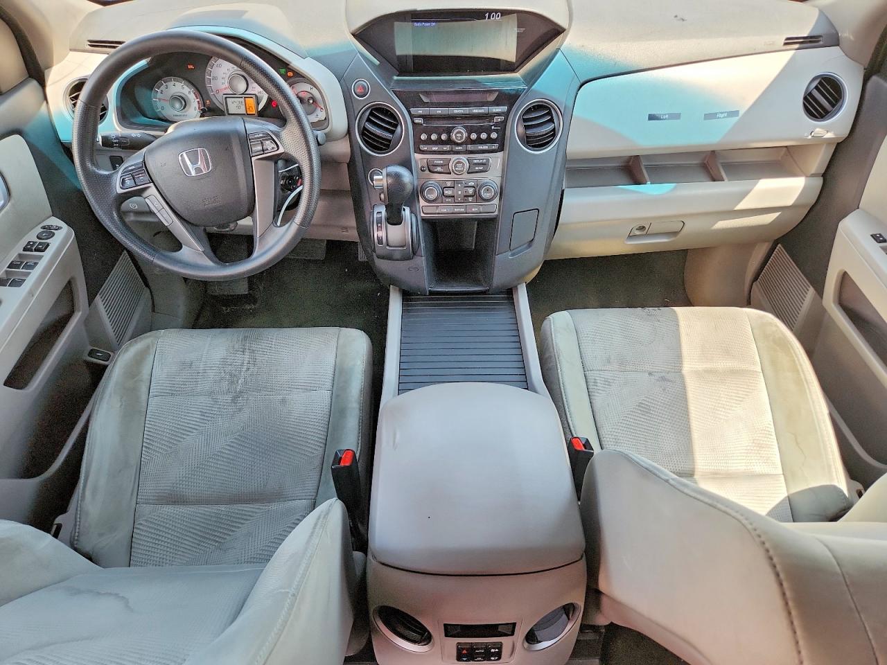 2015 Honda Pilot Lx Белый vin: 5FNYF4H22FB008142