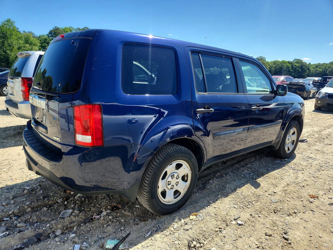 2015 Honda Pilot Lx Blue vin: 5FNYF4H22FB040119
