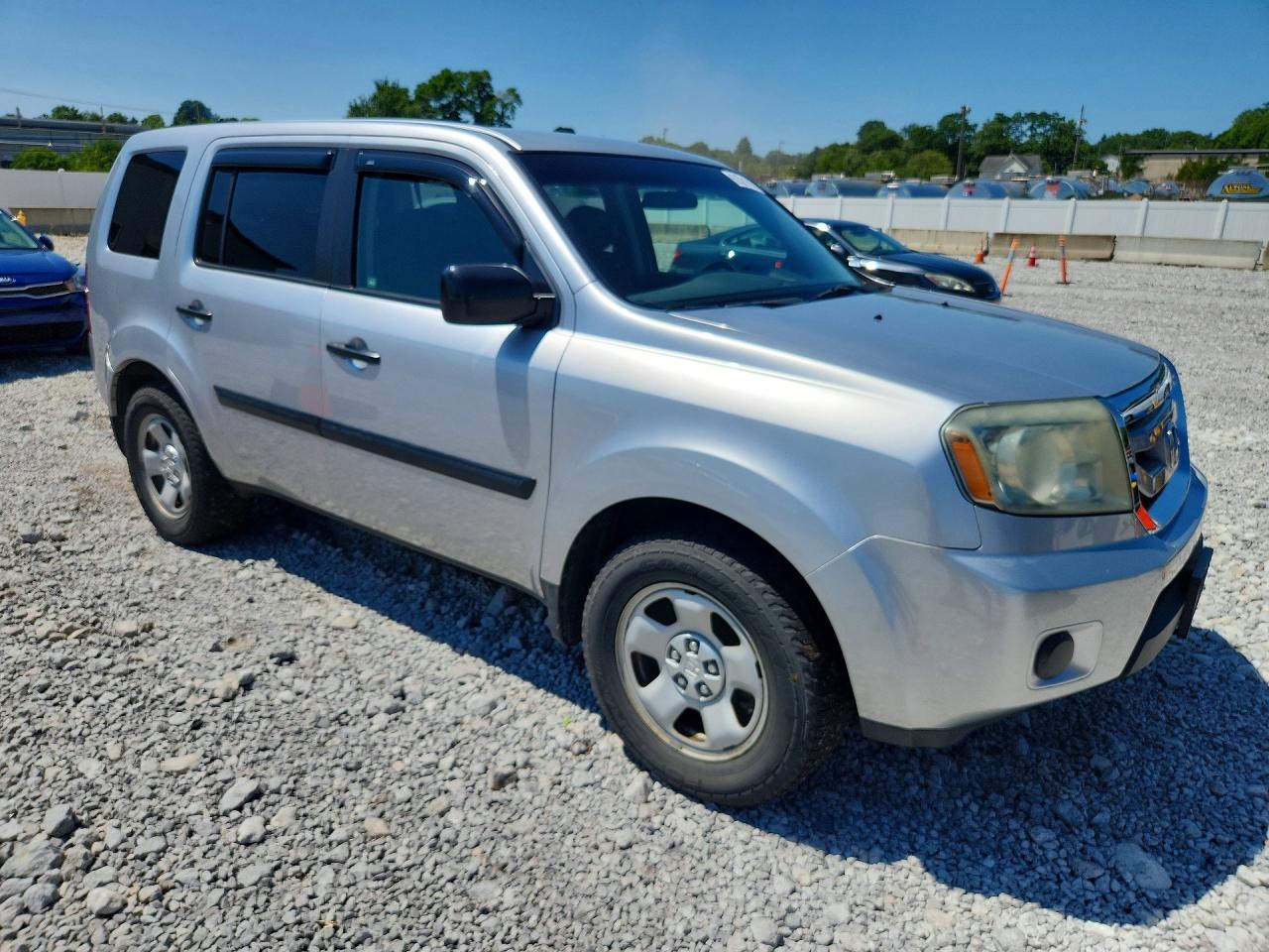 2010 Honda Pilot Lx Silver vin: 5FNYF4H23AB015528
