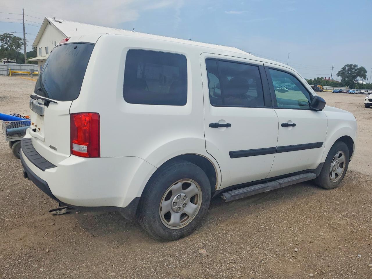 2011 Honda Pilot Lx White vin: 5FNYF4H23BB094166