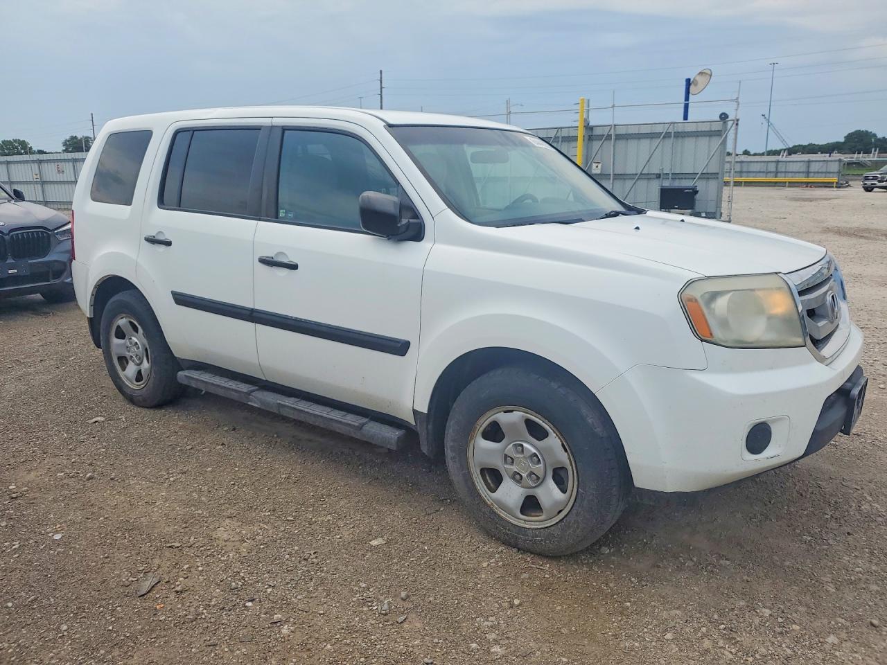 2011 Honda Pilot Lx White vin: 5FNYF4H23BB094166