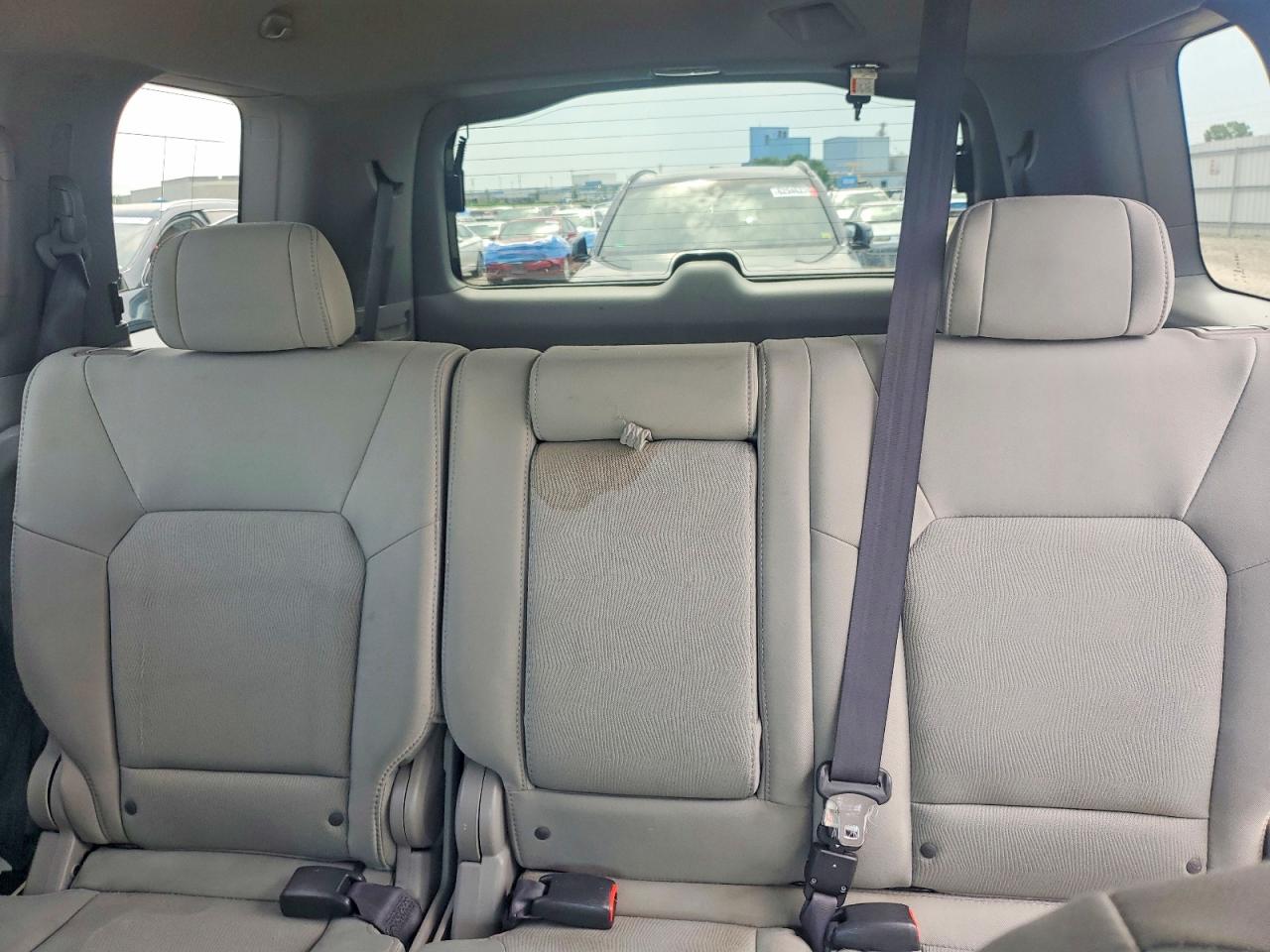 2011 Honda Pilot Lx White vin: 5FNYF4H23BB094166