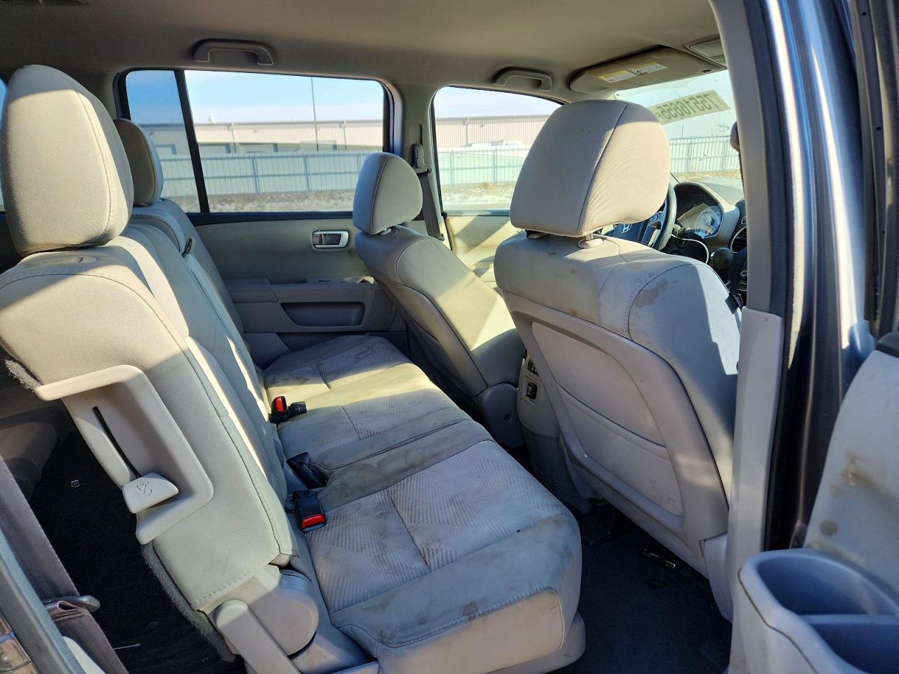 2013 Honda Pilot Lx Gray vin: 5FNYF4H23DB011855