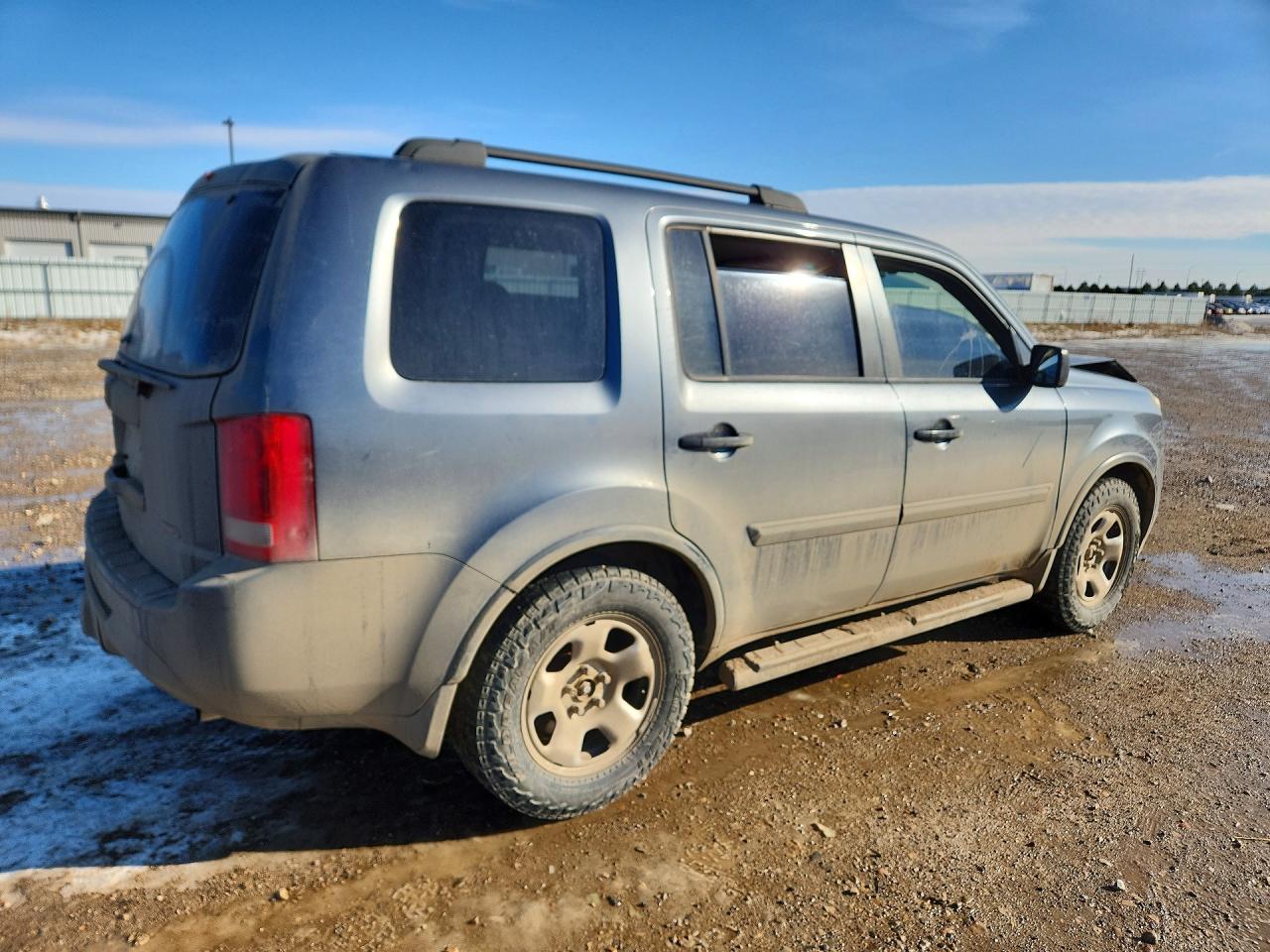 2013 Honda Pilot Lx Gray vin: 5FNYF4H23DB011855