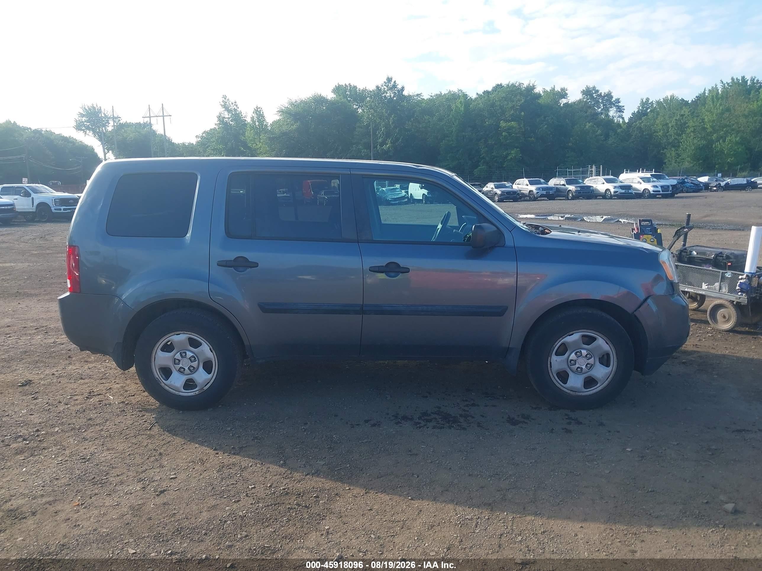 2013 Honda Pilot Lx Gray vin: 5FNYF4H23DB014349