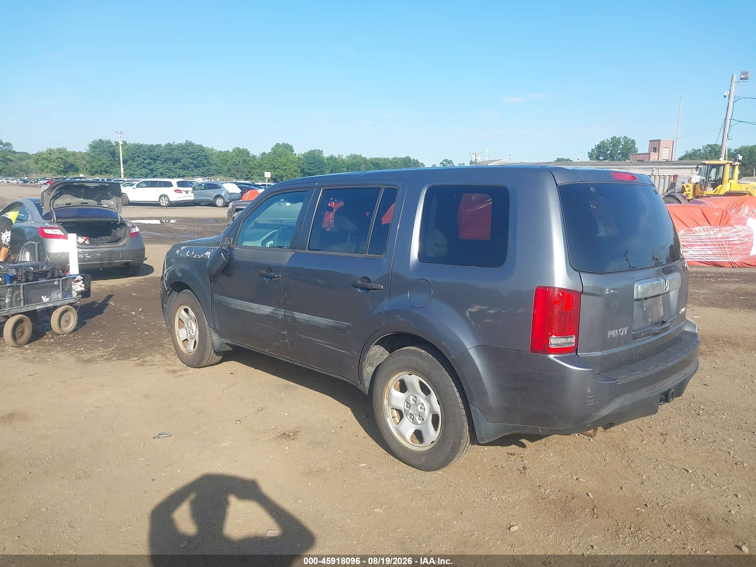 2013 Honda Pilot Lx Gray vin: 5FNYF4H23DB014349
