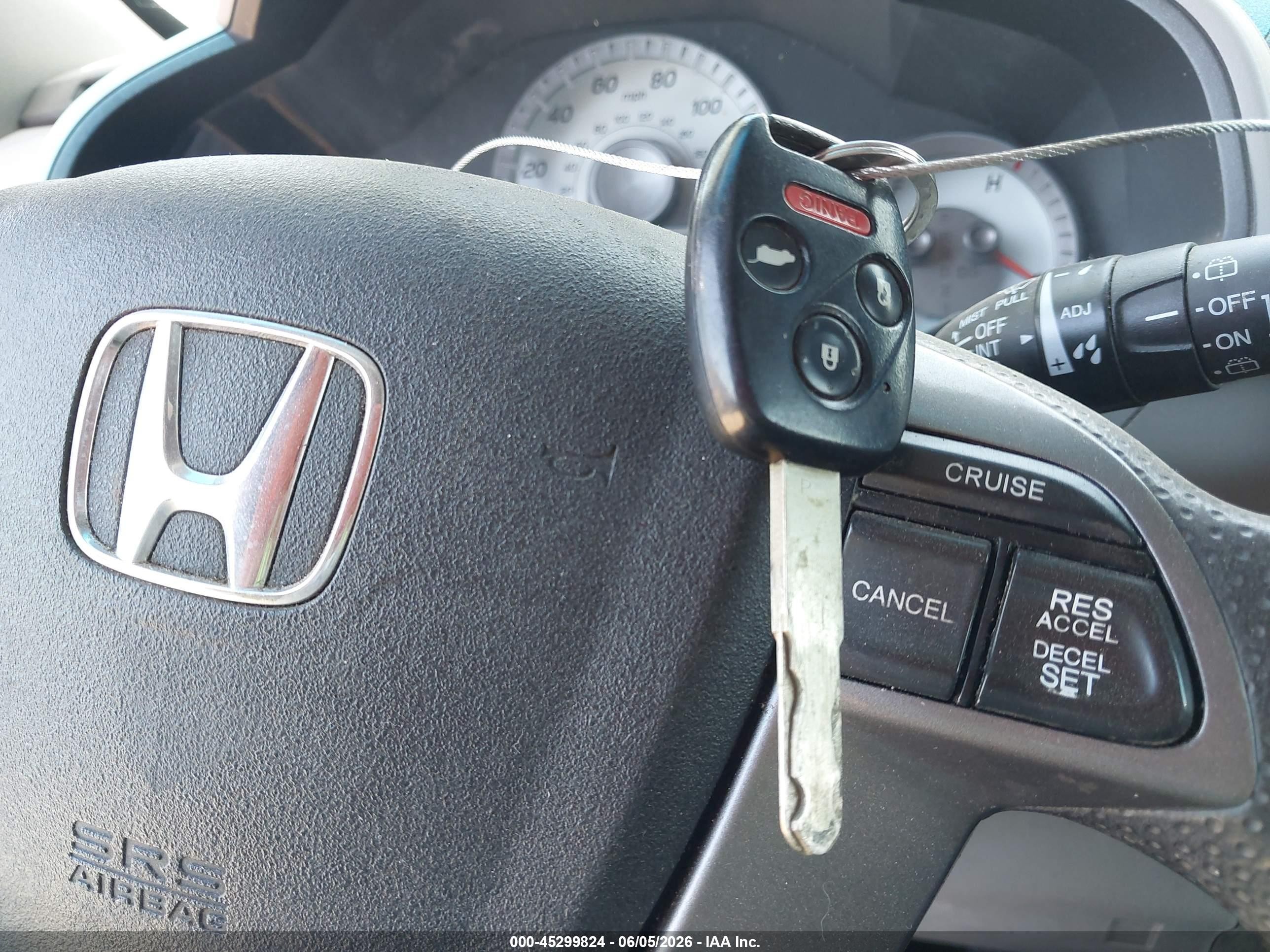 2014 Honda Pilot Lx Silver vin: 5FNYF4H23EB033792