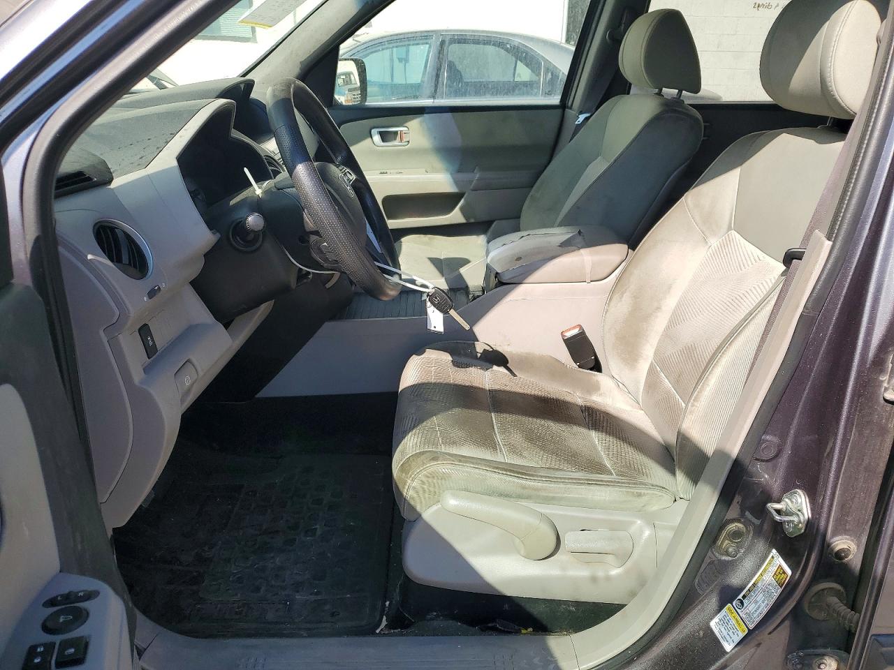 2015 Honda Pilot Lx Gray vin: 5FNYF4H23FB028187