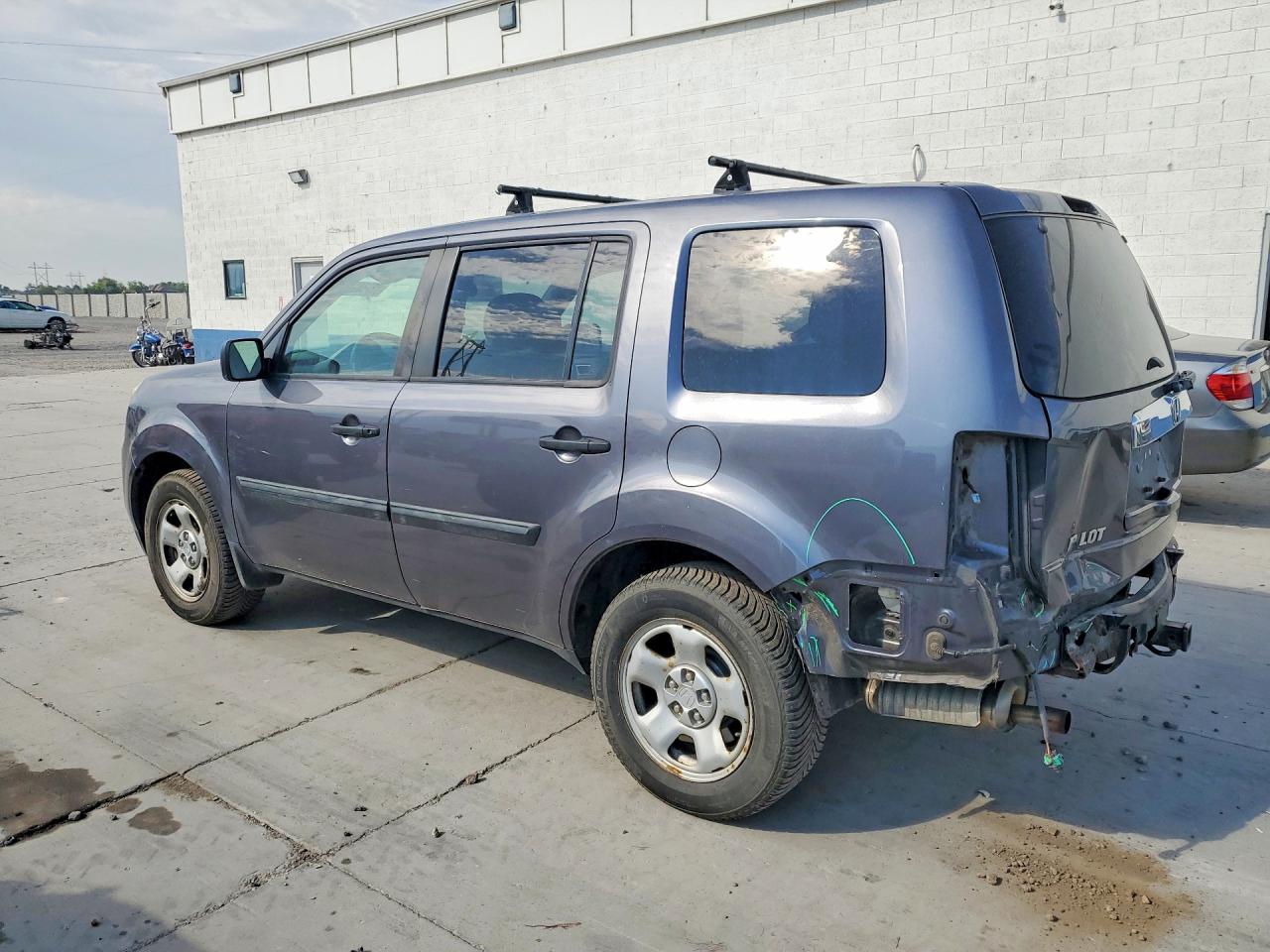 2015 Honda Pilot Lx Gray vin: 5FNYF4H23FB028187
