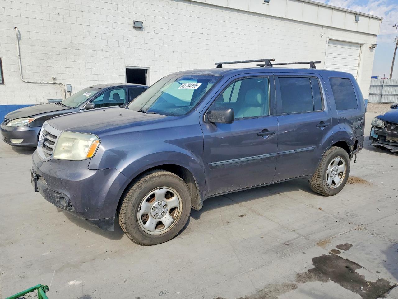 2015 Honda Pilot Lx Gray vin: 5FNYF4H23FB028187