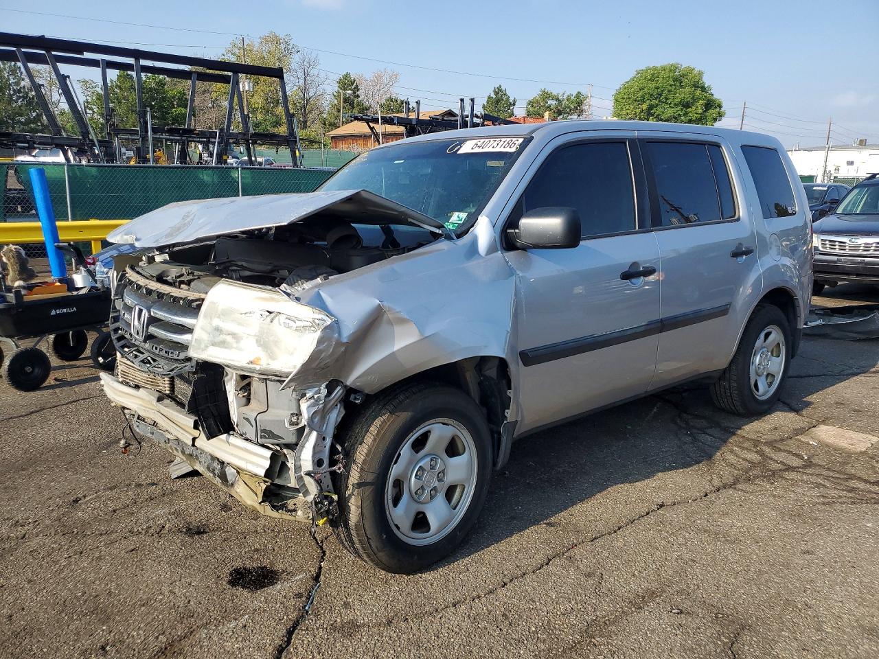 2015 Honda Pilot Lx Silver vin: 5FNYF4H23FB034829