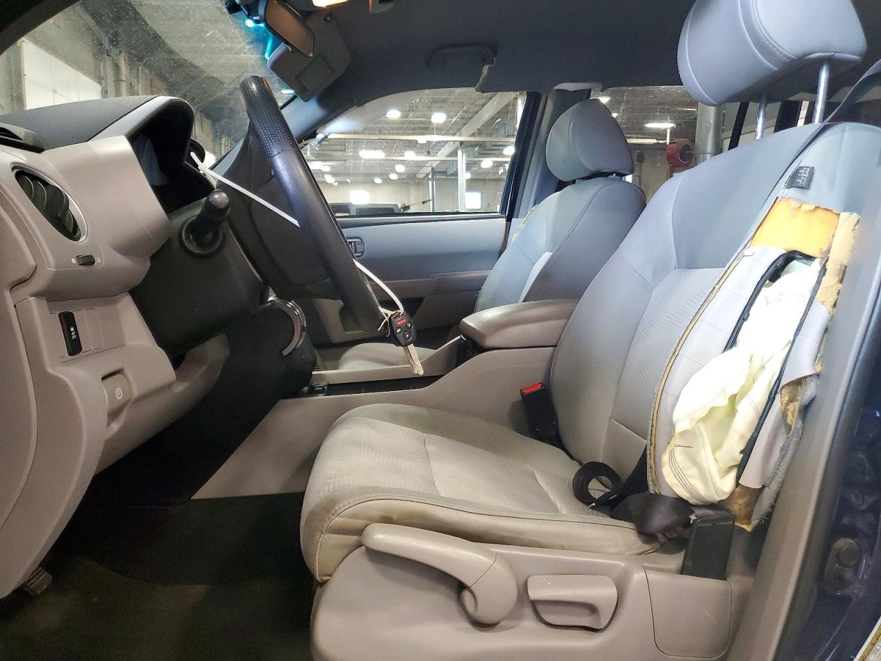 2015 Honda Pilot Lx Blue vin: 5FNYF4H23FB038847