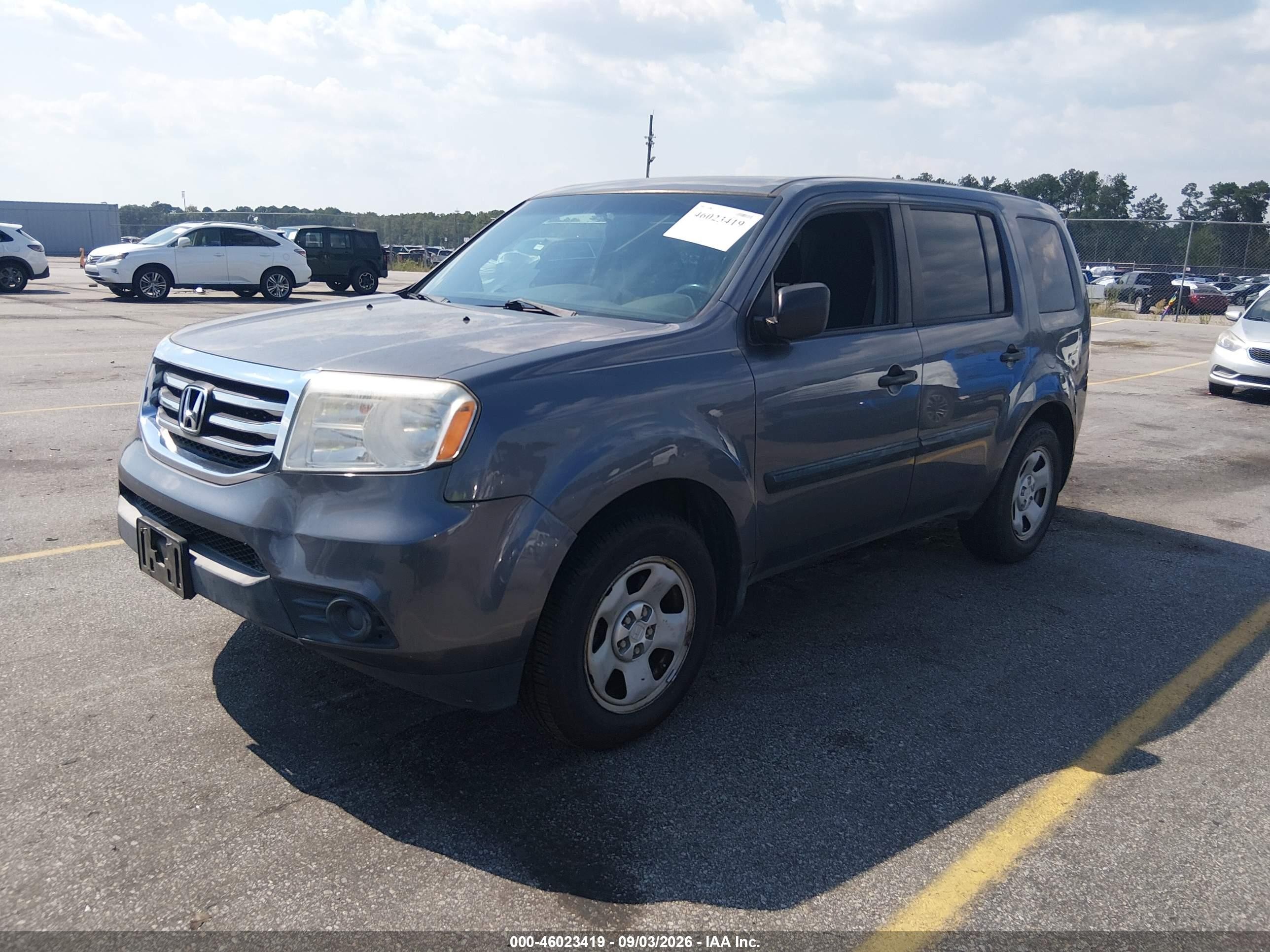 2015 Honda Pilot Lx Gray vin: 5FNYF4H23FB066812