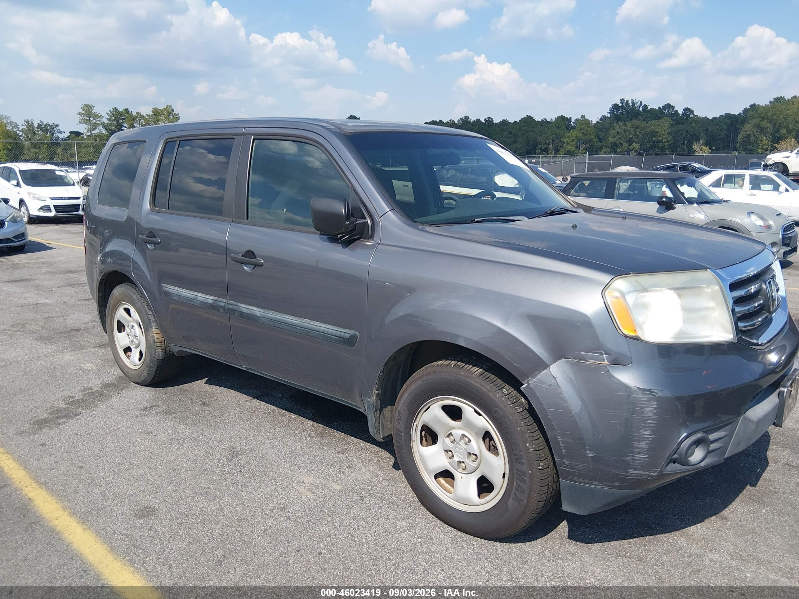 2015 Honda Pilot Lx Gray vin: 5FNYF4H23FB066812