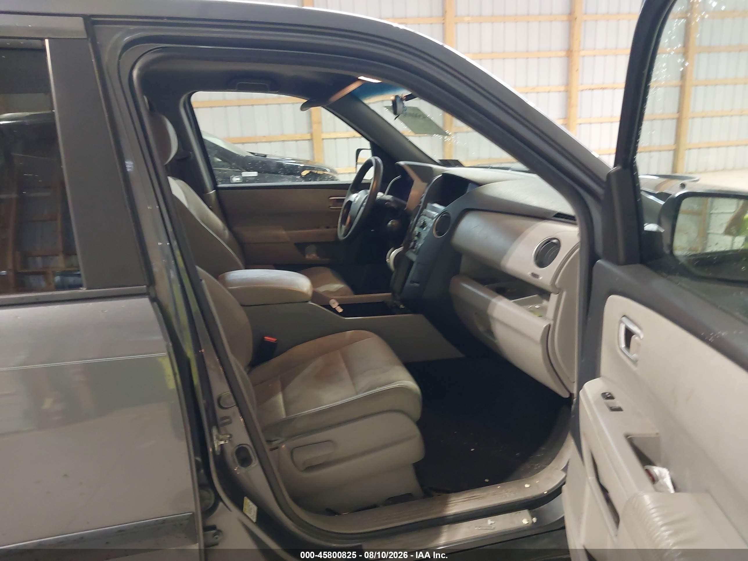 2010 Honda Pilot Lx Gray vin: 5FNYF4H24AB003954