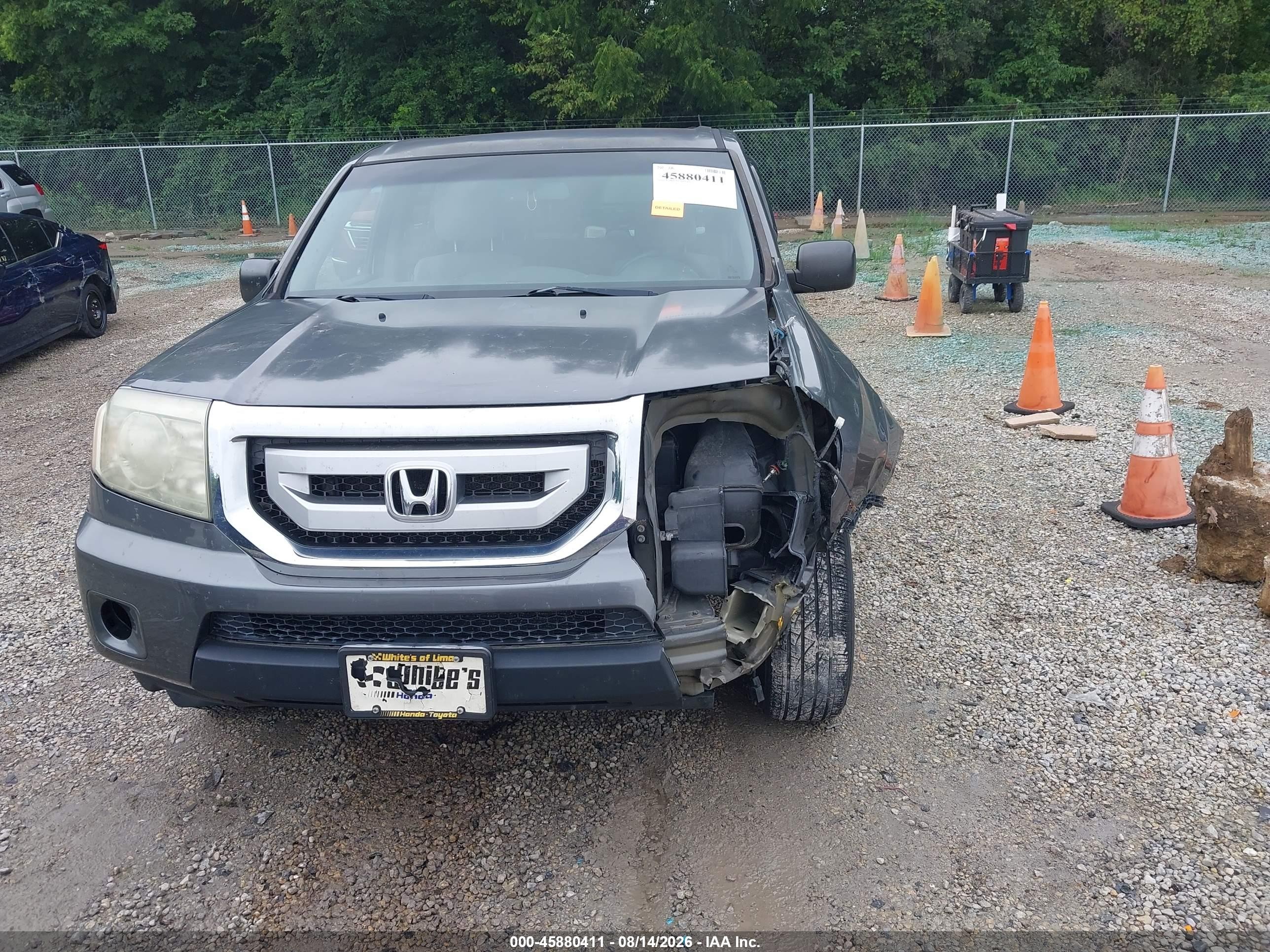 2011 Honda Pilot Lx Gray vin: 5FNYF4H24BB055991