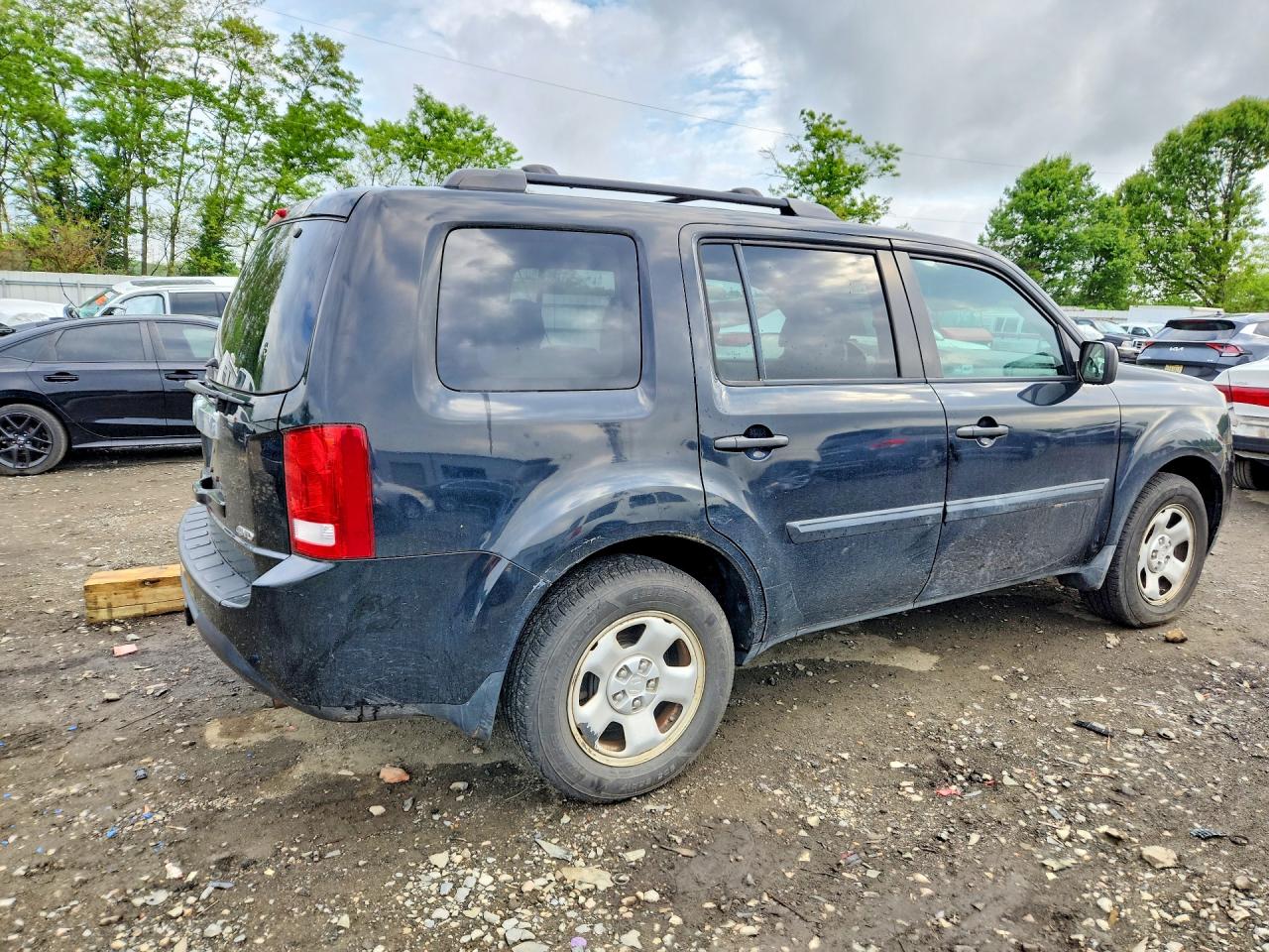 2012 Honda Pilot Lx Black vin: 5FNYF4H24CB003939
