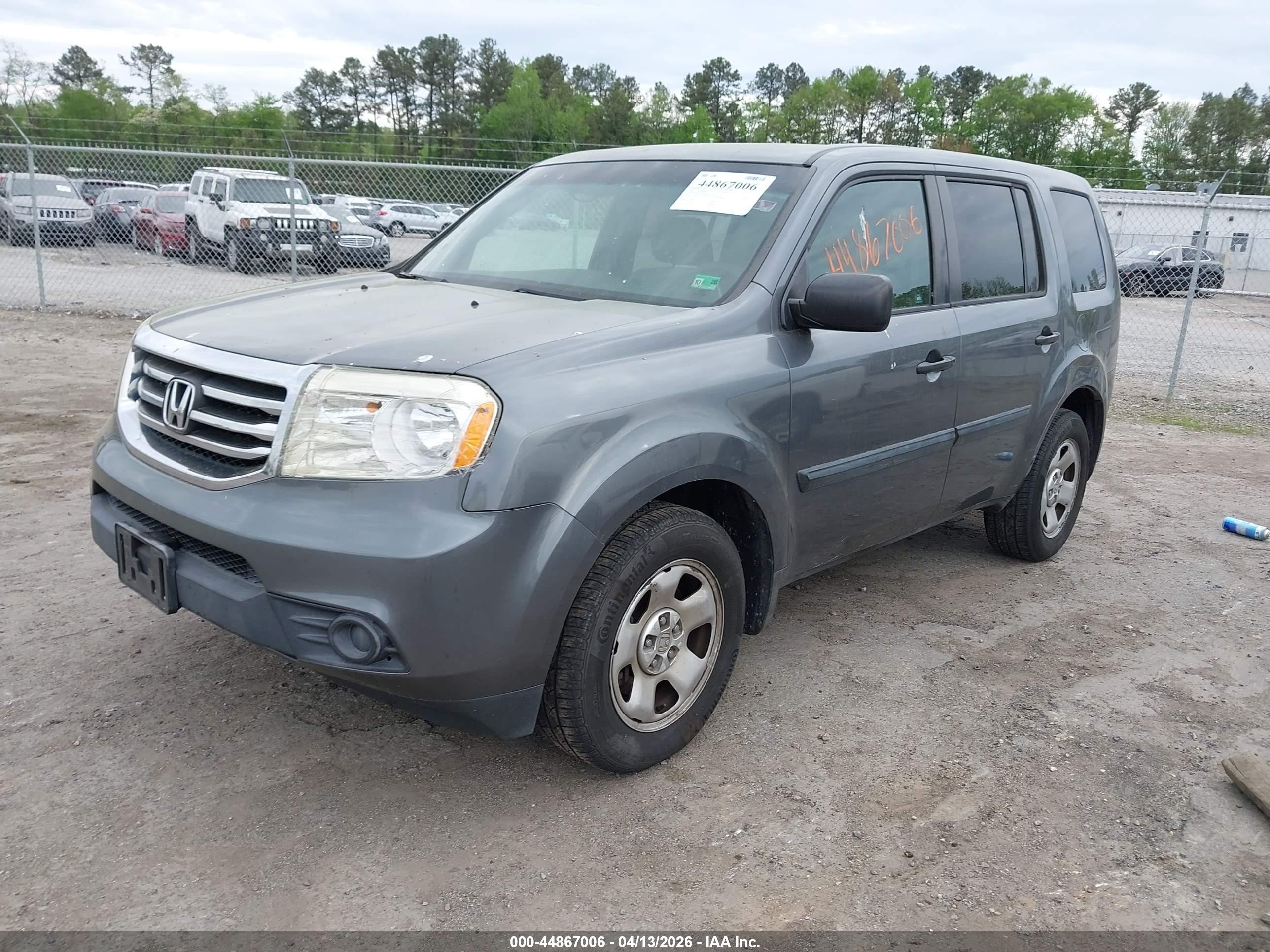 2012 Honda Pilot Lx Серый vin: 5FNYF4H24CB005951
