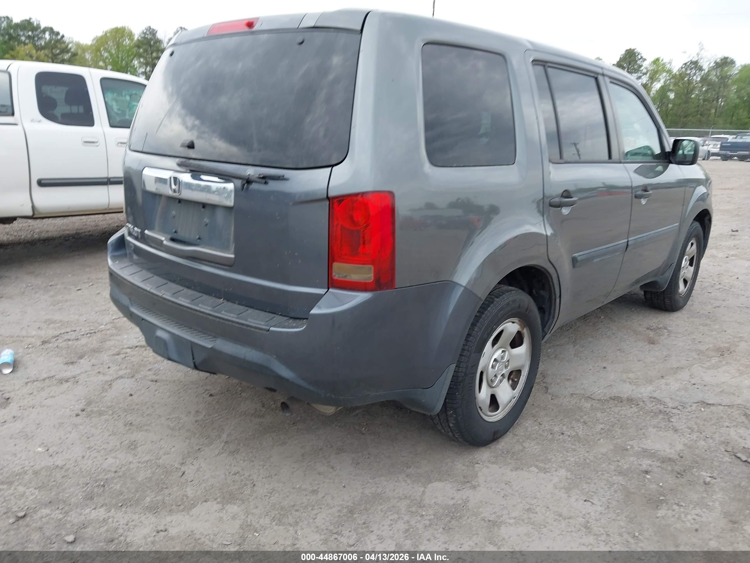 2012 Honda Pilot Lx Серый vin: 5FNYF4H24CB005951