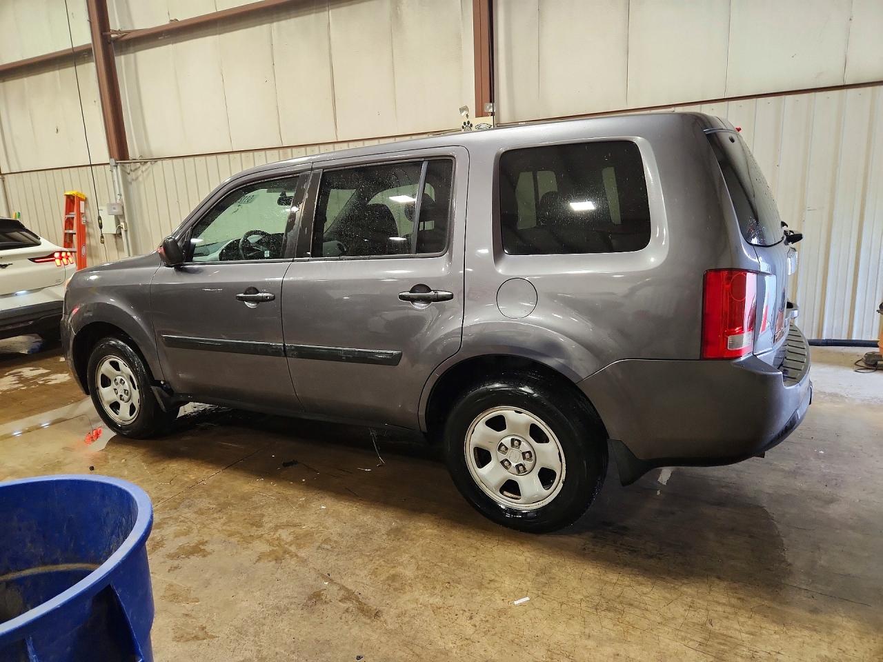 2014 Honda Pilot Lx Gray vin: 5FNYF4H24EB018671