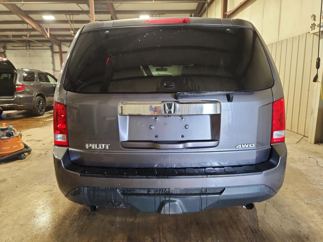 2014 Honda Pilot Lx Gray vin: 5FNYF4H24EB018671