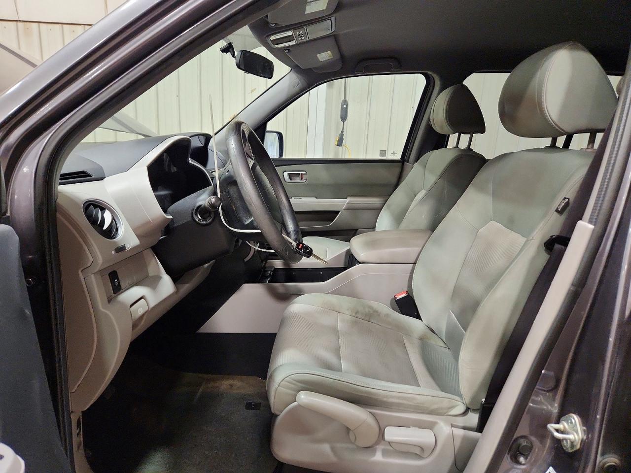 2014 Honda Pilot Lx Gray vin: 5FNYF4H24EB018671