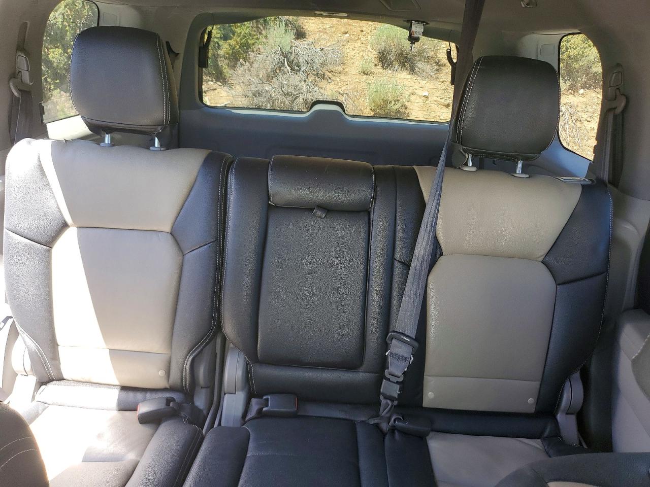 2014 Honda Pilot Lx White vin: 5FNYF4H24EB049614
