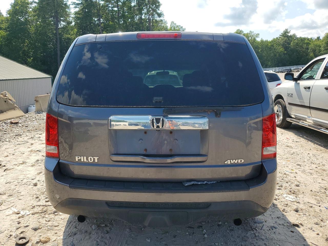 2015 Honda Pilot Lx Gray vin: 5FNYF4H24FB006179