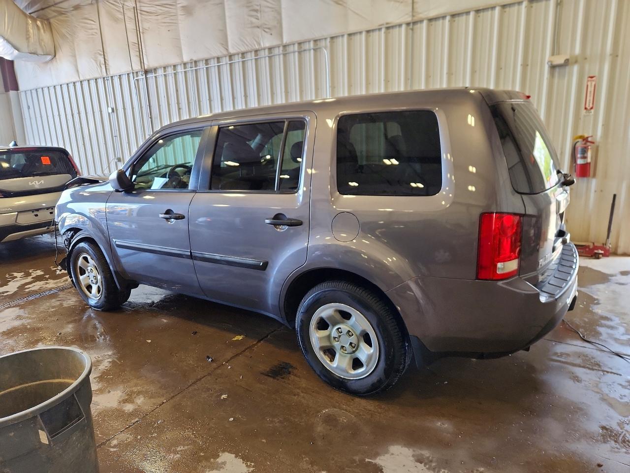 2015 Honda Pilot Lx Gray vin: 5FNYF4H24FB016596