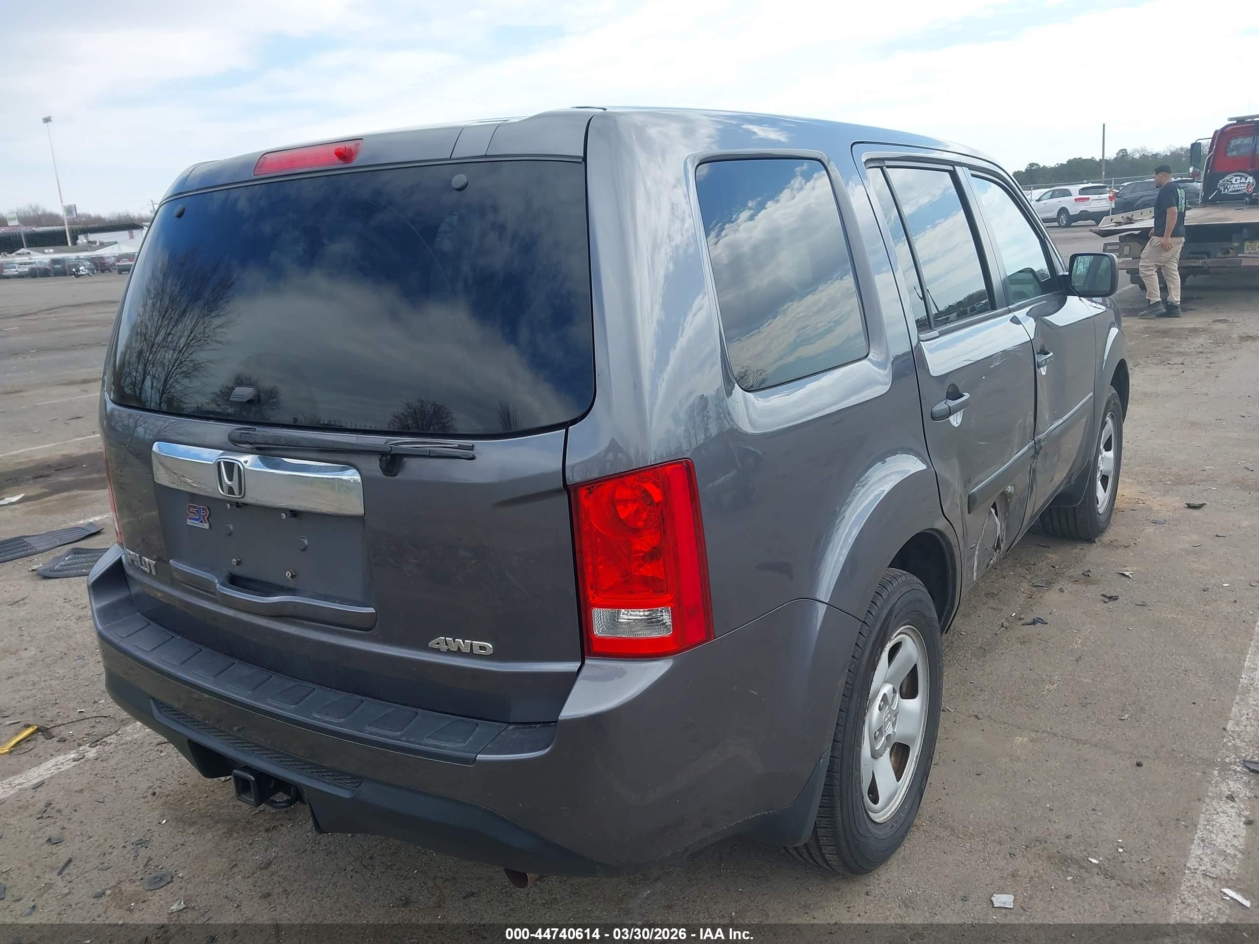2015 Honda Pilot Lx Gray vin: 5FNYF4H24FB025475
