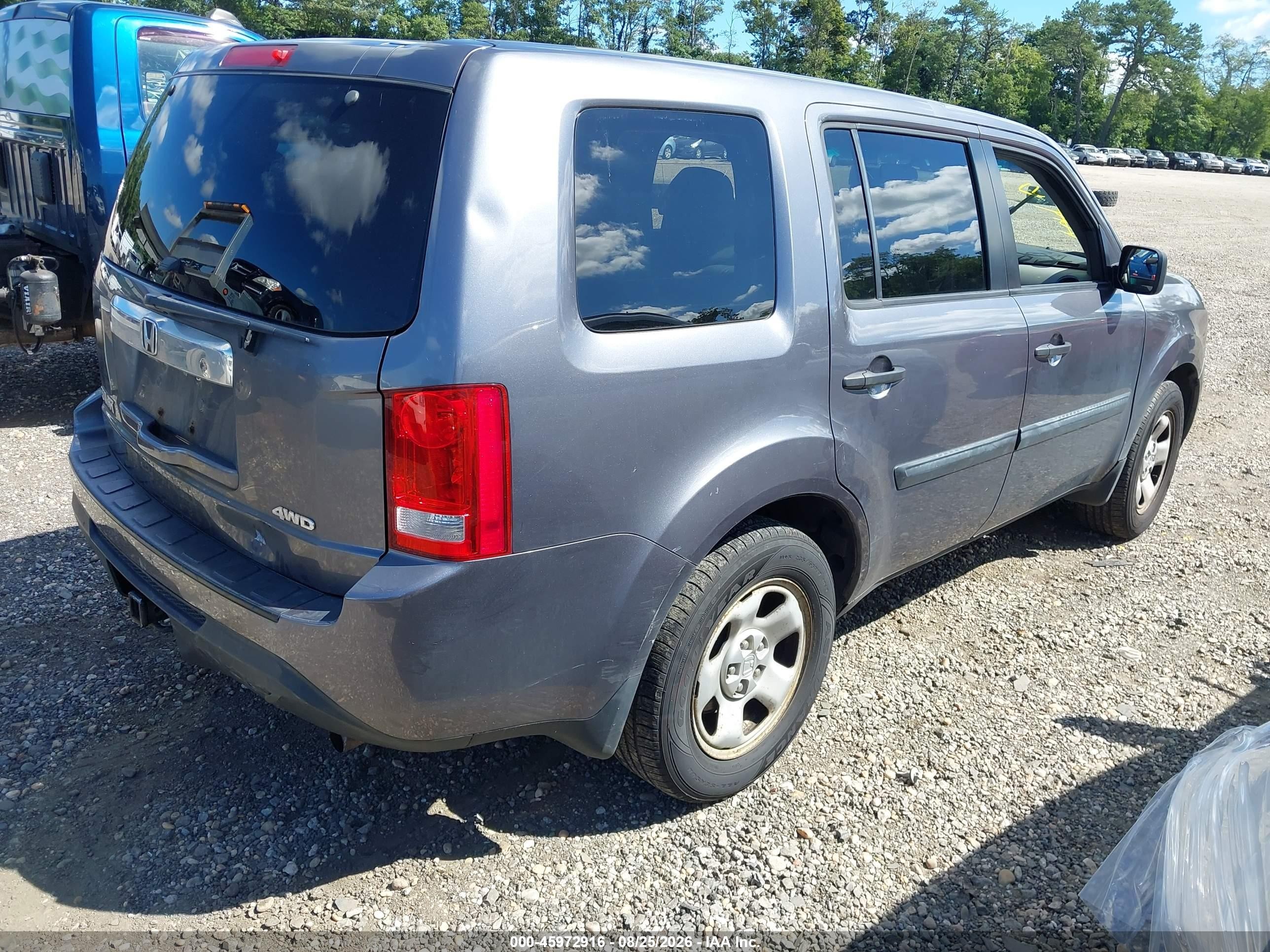 2015 Honda Pilot Lx Gray vin: 5FNYF4H24FB071047