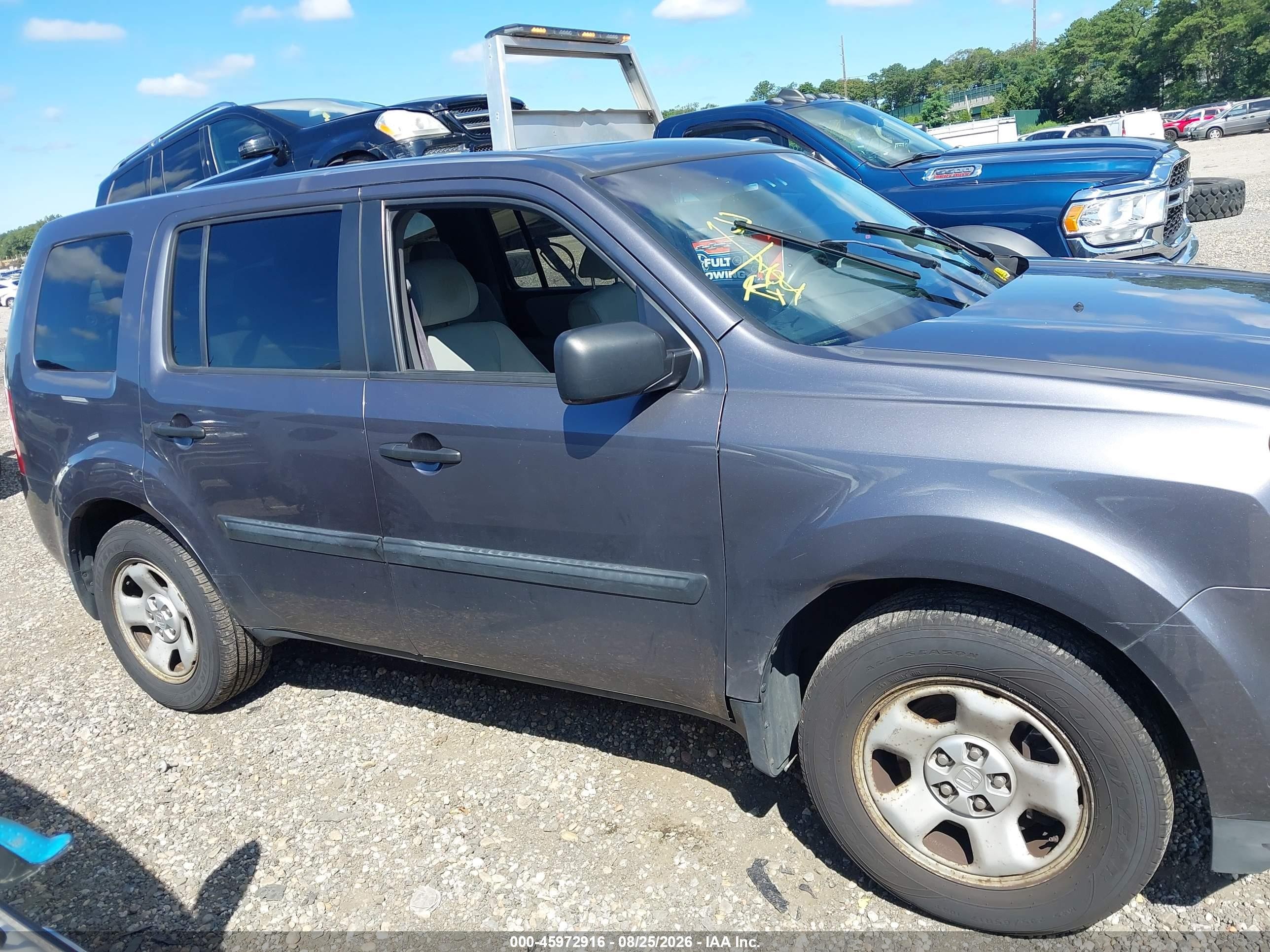 2015 Honda Pilot Lx Gray vin: 5FNYF4H24FB071047