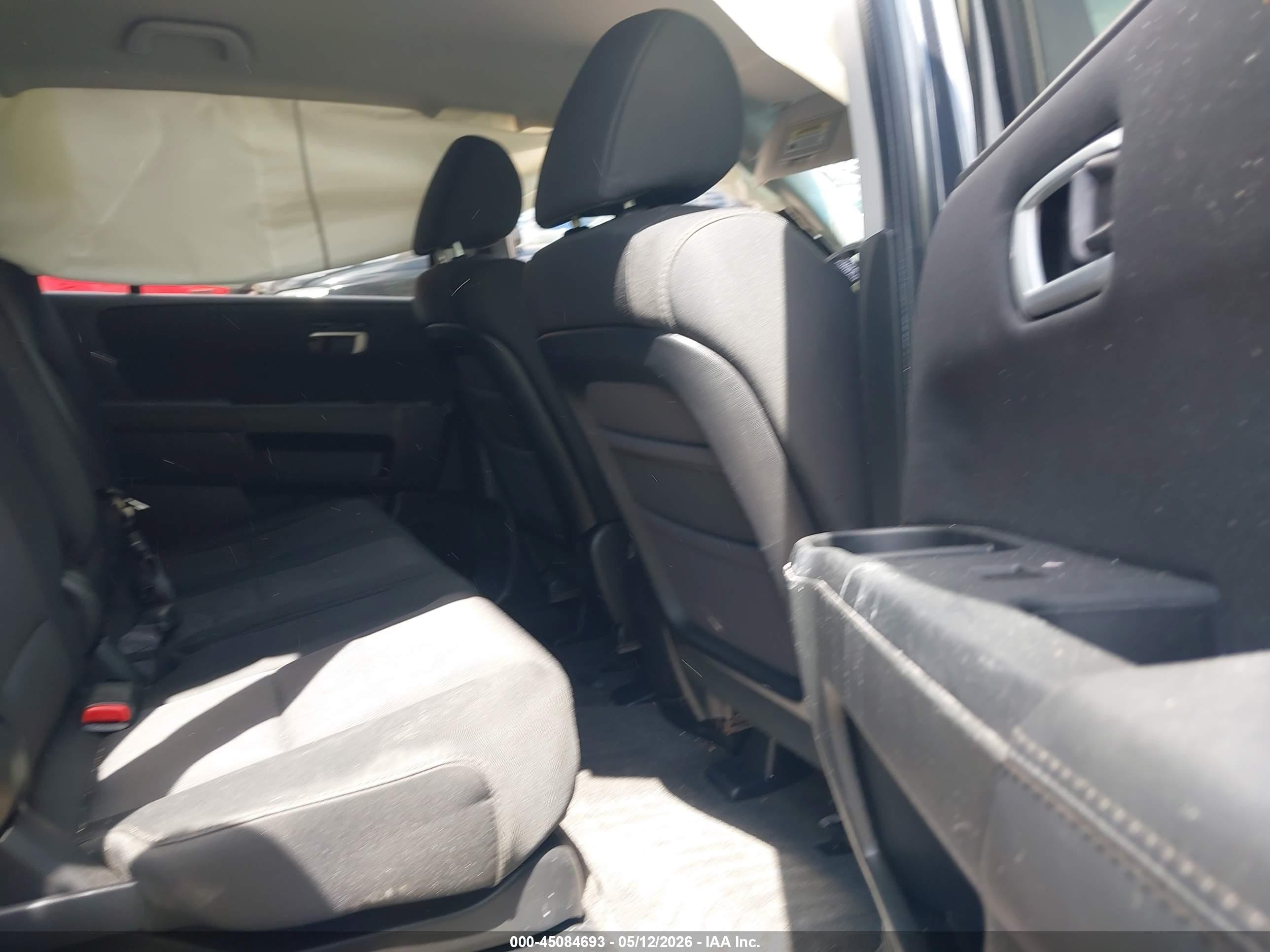 2011 Honda Pilot Lx Серый vin: 5FNYF4H25BB104132