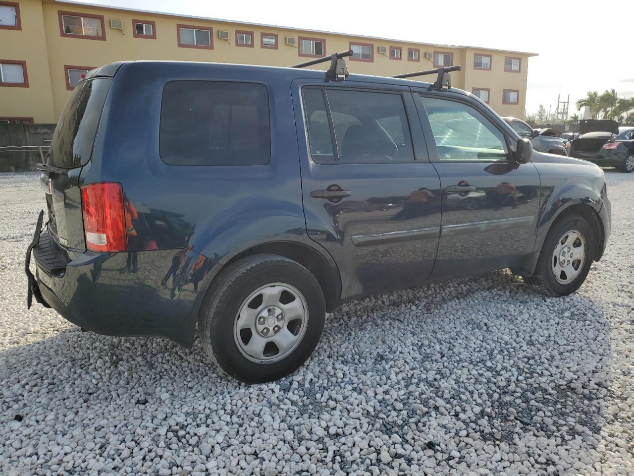2012 Honda Pilot Lx Charcoal vin: 5FNYF4H25CB035265