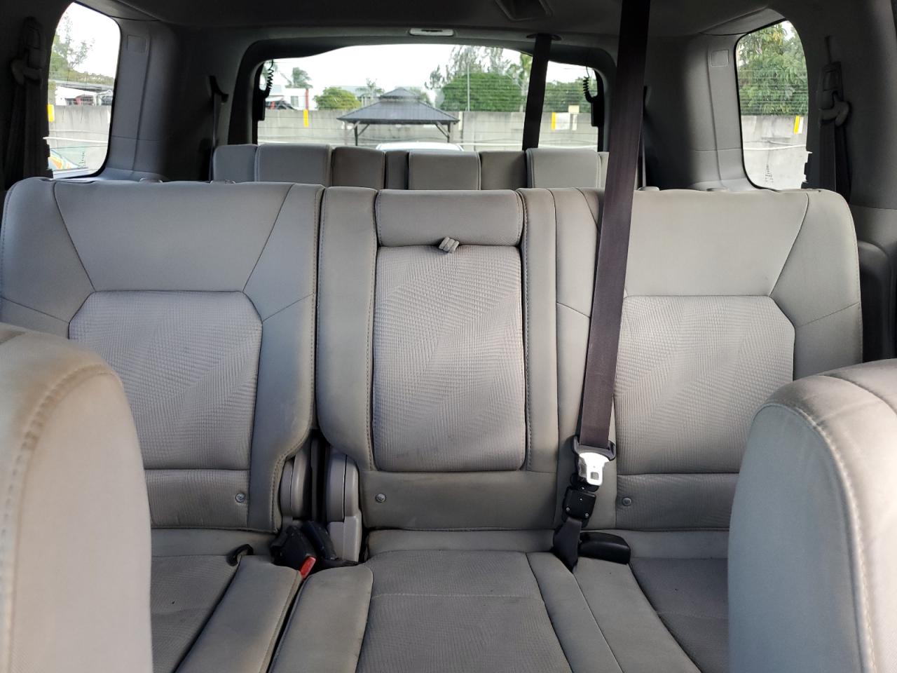 2012 Honda Pilot Lx Charcoal vin: 5FNYF4H25CB035265
