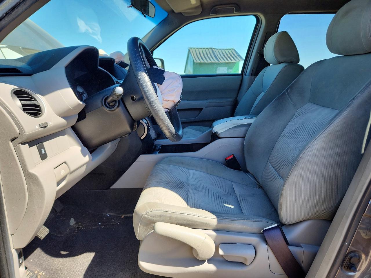 2012 Honda Pilot Lx Gray vin: 5FNYF4H25CB071702