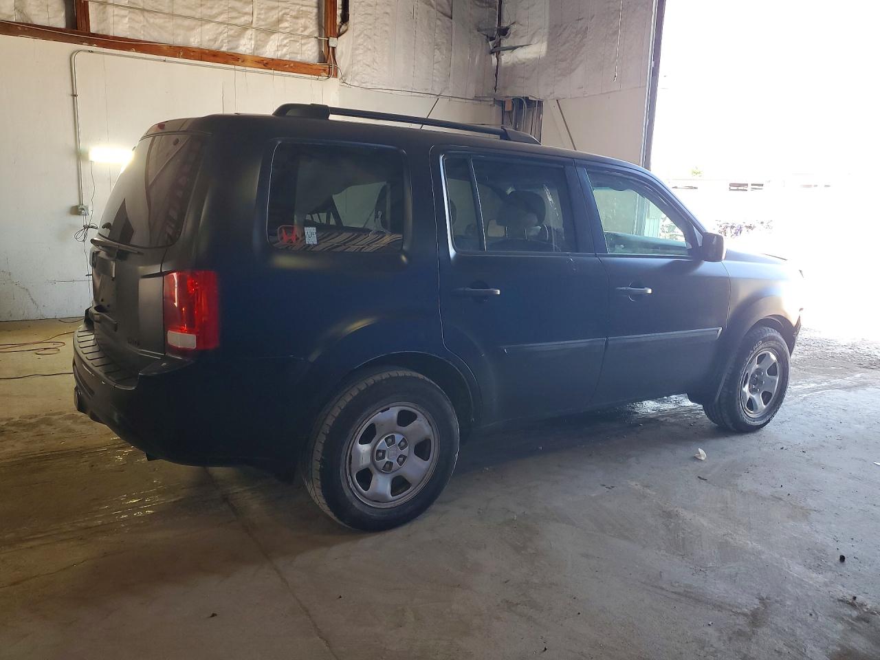 2012 Honda Pilot Lx Black vin: 5FNYF4H25CB085938