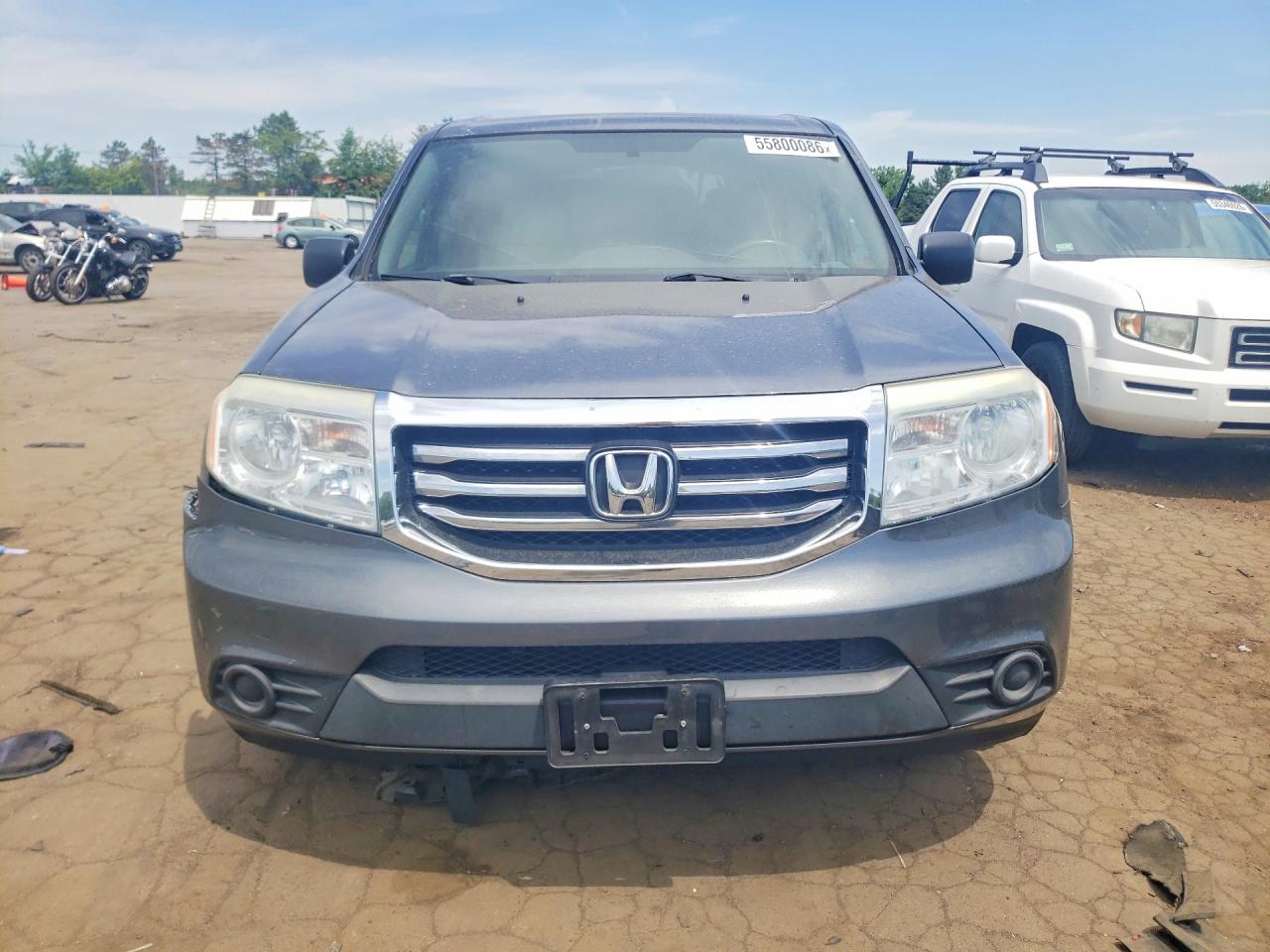 2013 Honda Pilot Lx Gray vin: 5FNYF4H25DB057848