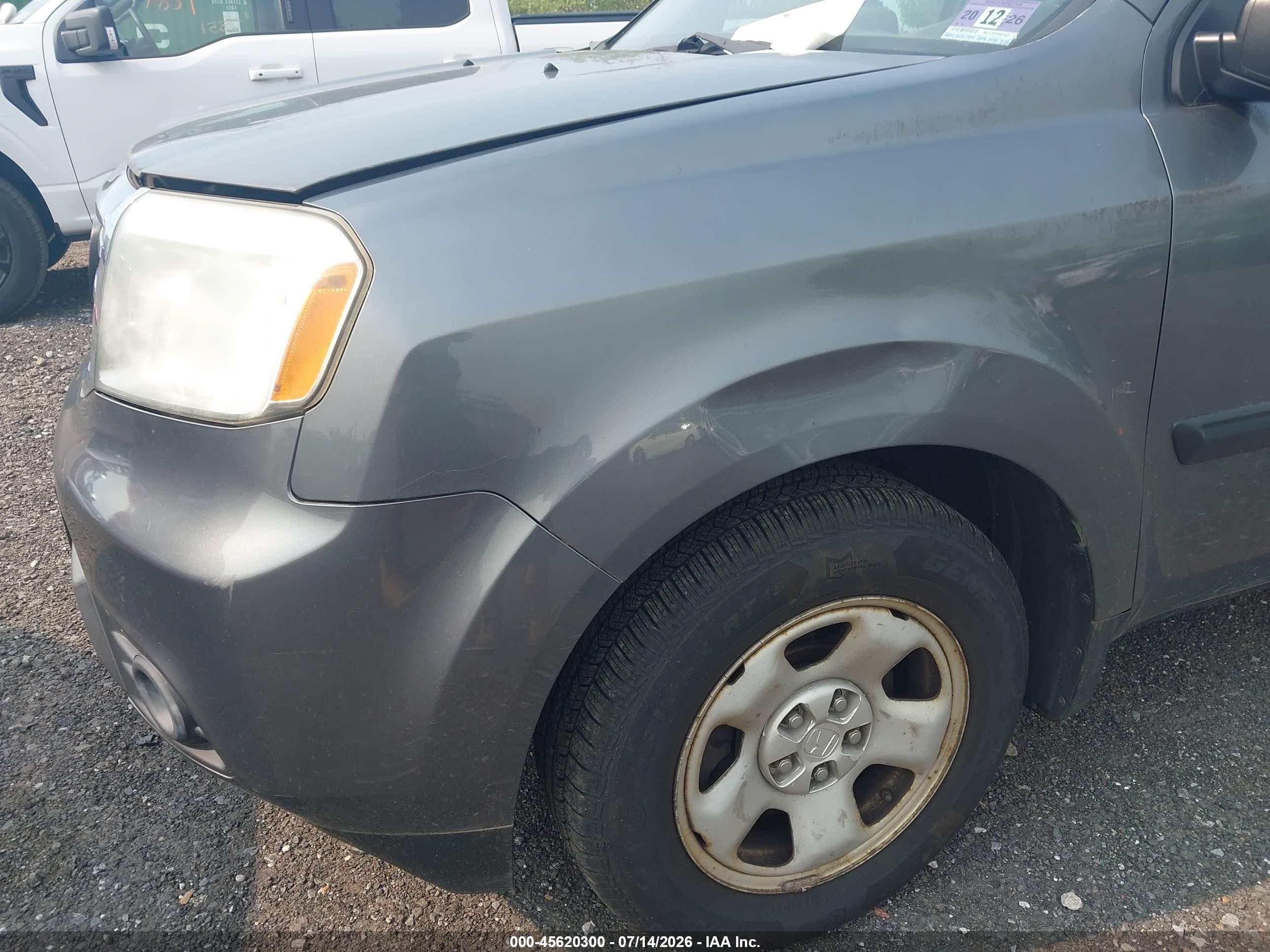 2013 Honda Pilot Lx Gray vin: 5FNYF4H25DB062466