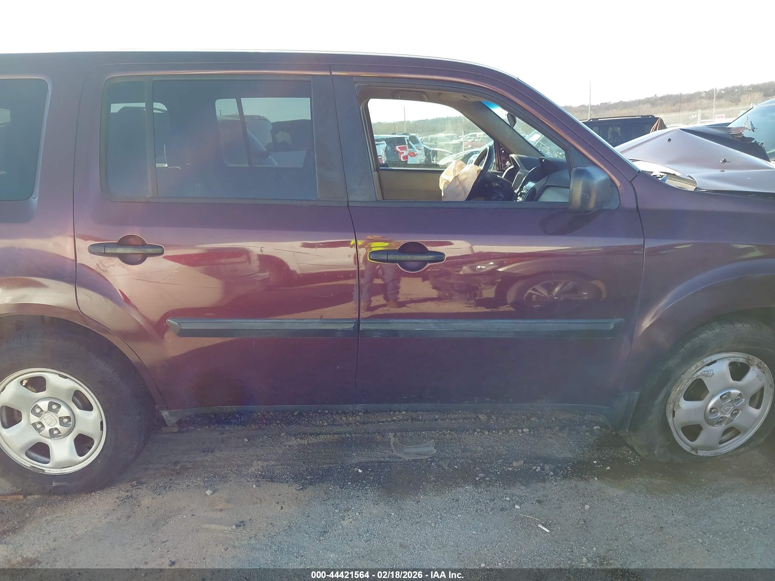 2013 Honda Pilot Lx Maroon vin: 5FNYF4H25DB064881