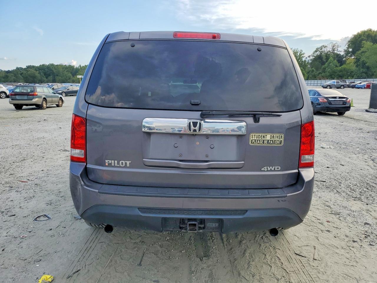 2014 Honda Pilot Lx Gray vin: 5FNYF4H25EB018663