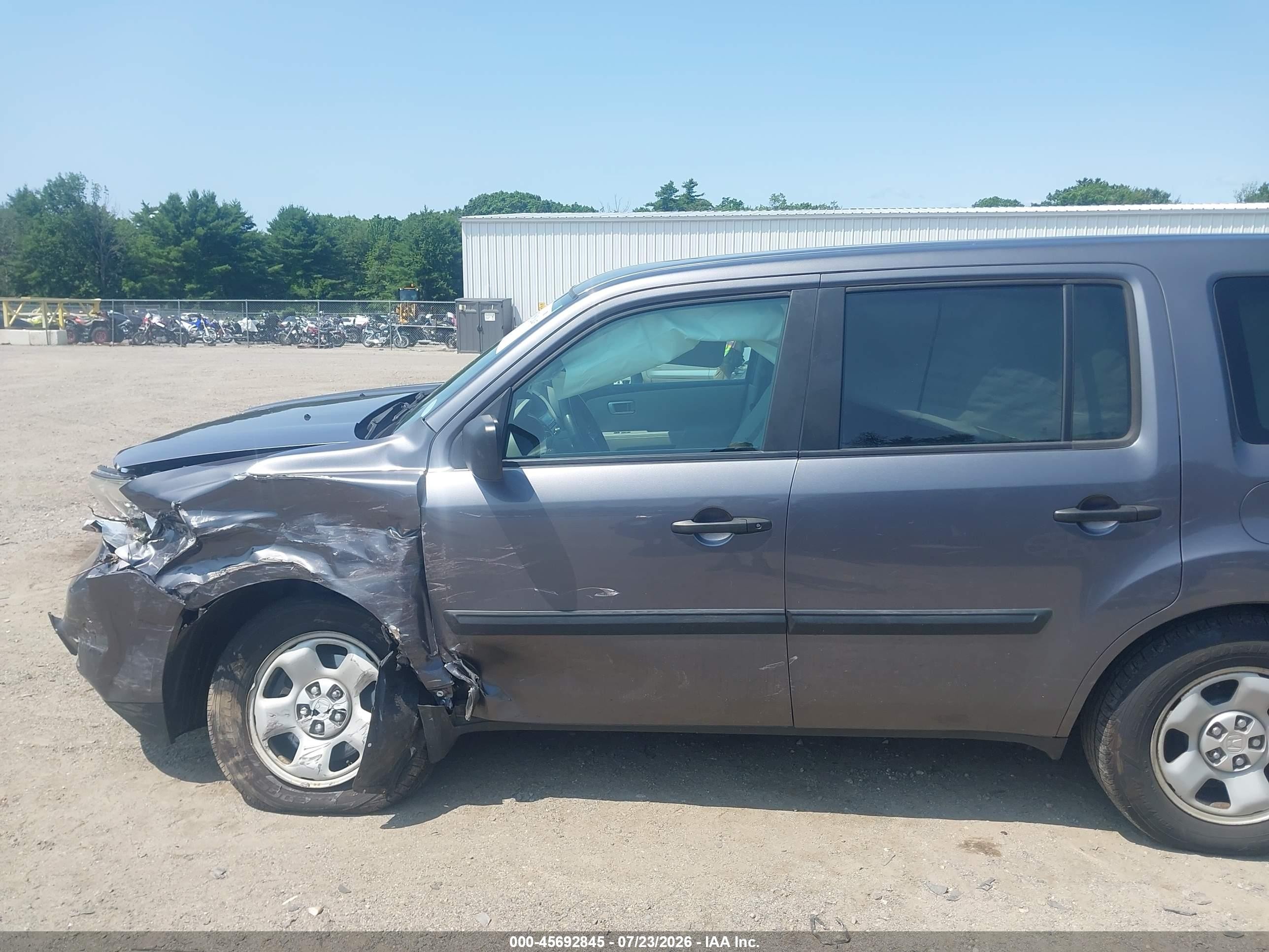 2015 Honda Pilot Lx Gray vin: 5FNYF4H25FB067735