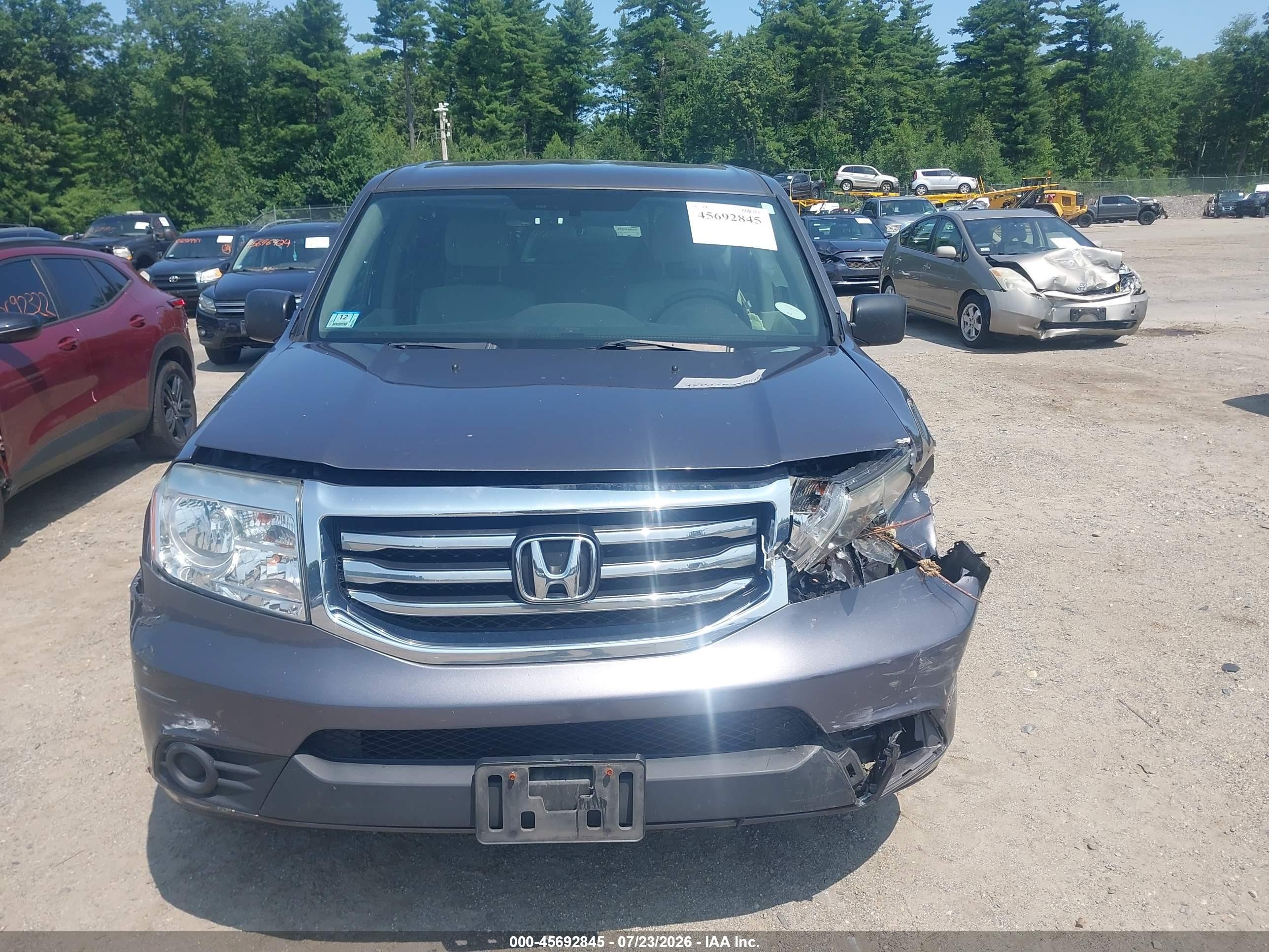 2015 Honda Pilot Lx Gray vin: 5FNYF4H25FB067735