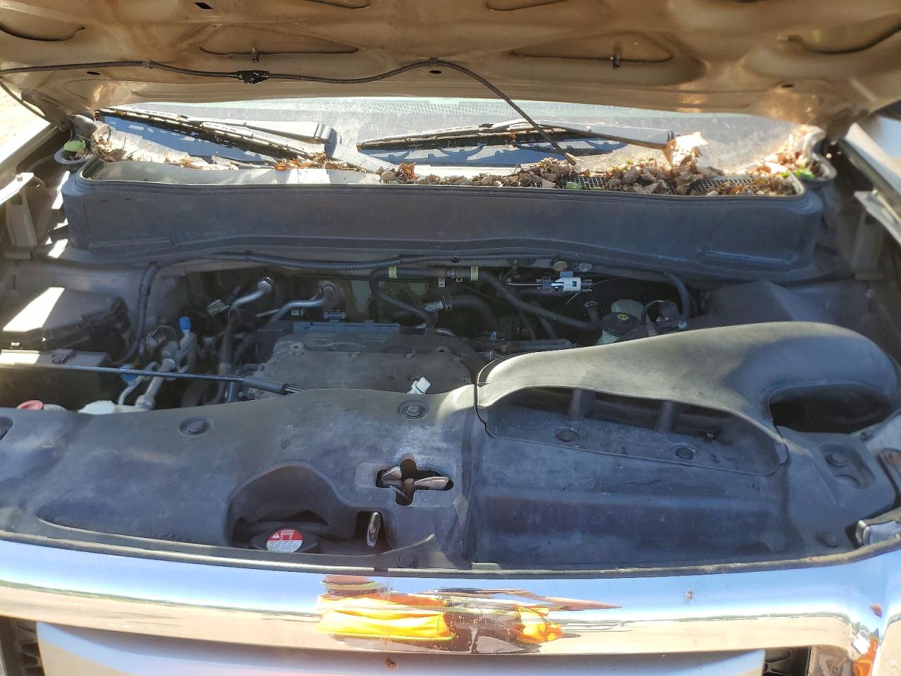 2010 Honda Pilot Lx Золотой vin: 5FNYF4H26AB006113