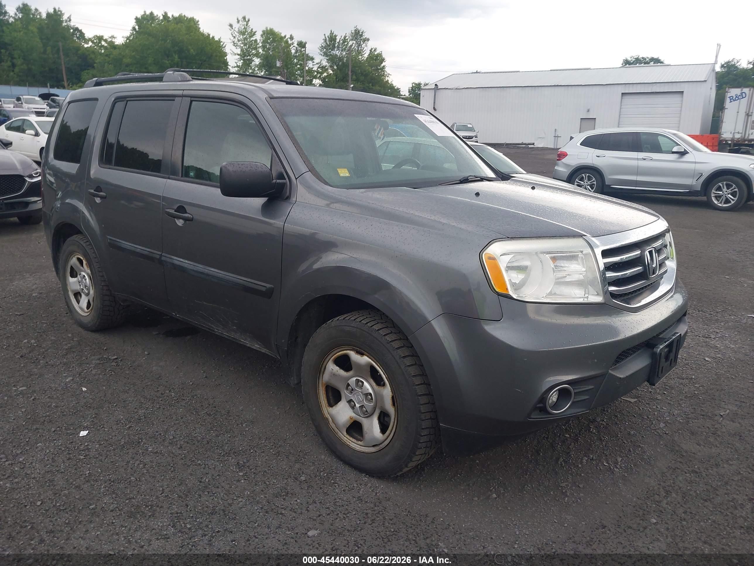 2012 Honda Pilot Lx Gray vin: 5FNYF4H26CB085771